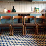 Suite 4 chairs Baumann sled