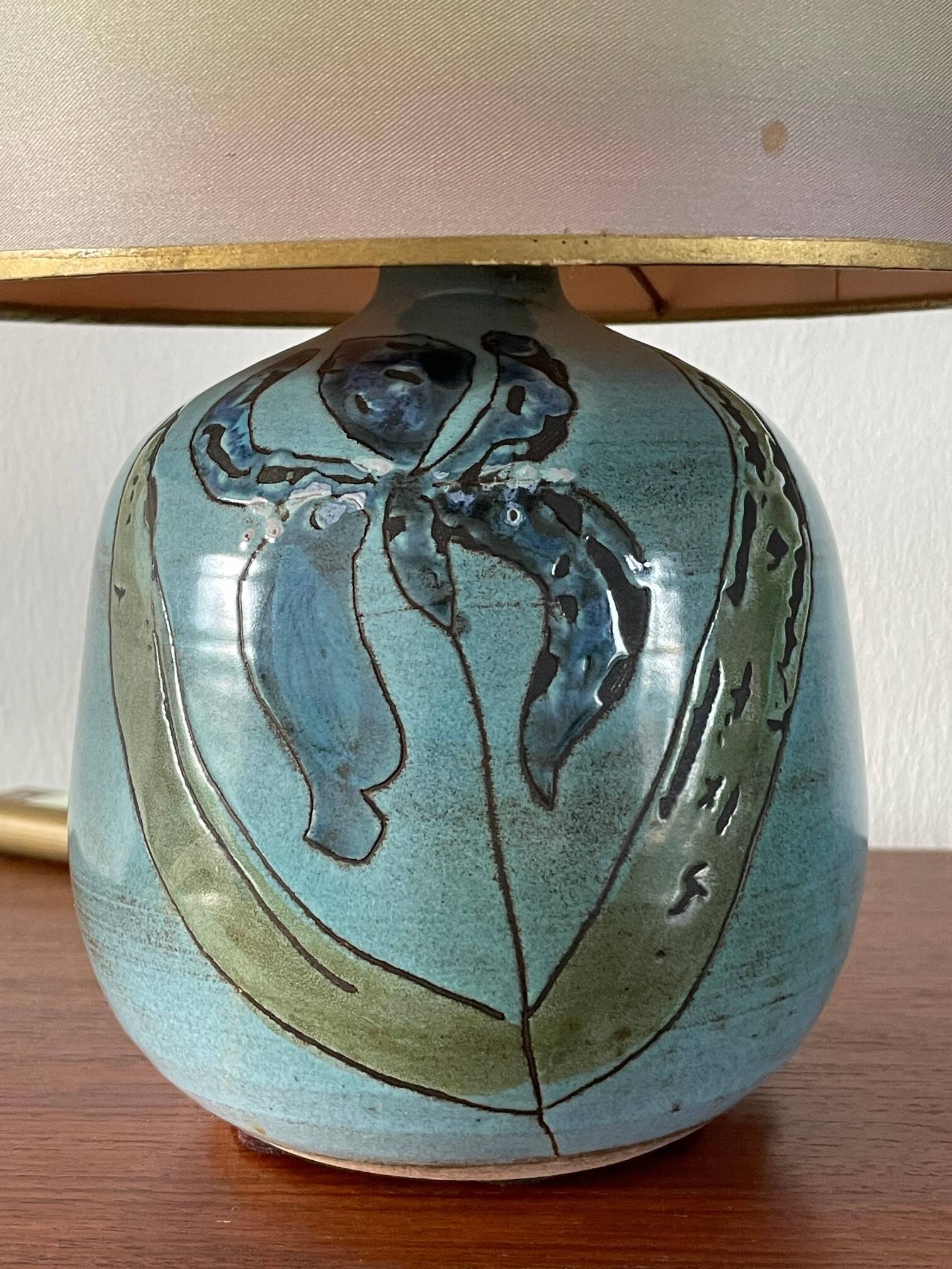 Vintage ceramic lamp from the 1970s.