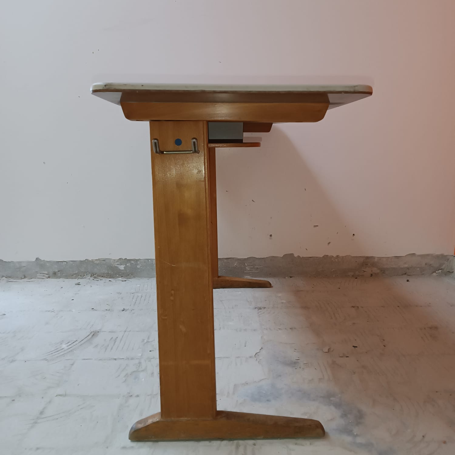 Bureau d'ecole vintage, 1960, Casala