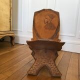 Ethnic palaver chair