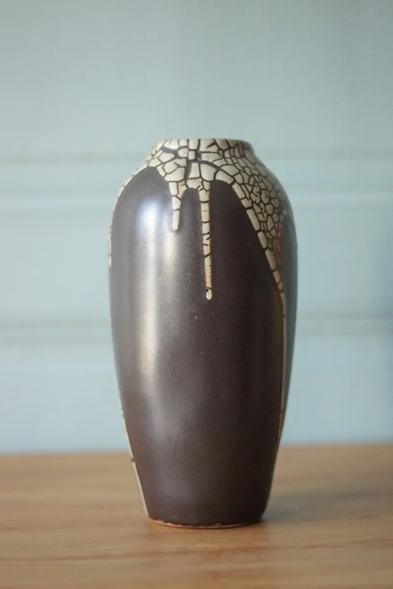 Vase signed Léon Pointu, ceramic vase with a glazed snake skin effect, Pottery Saint-Amand-en-Puisaye, collection.
