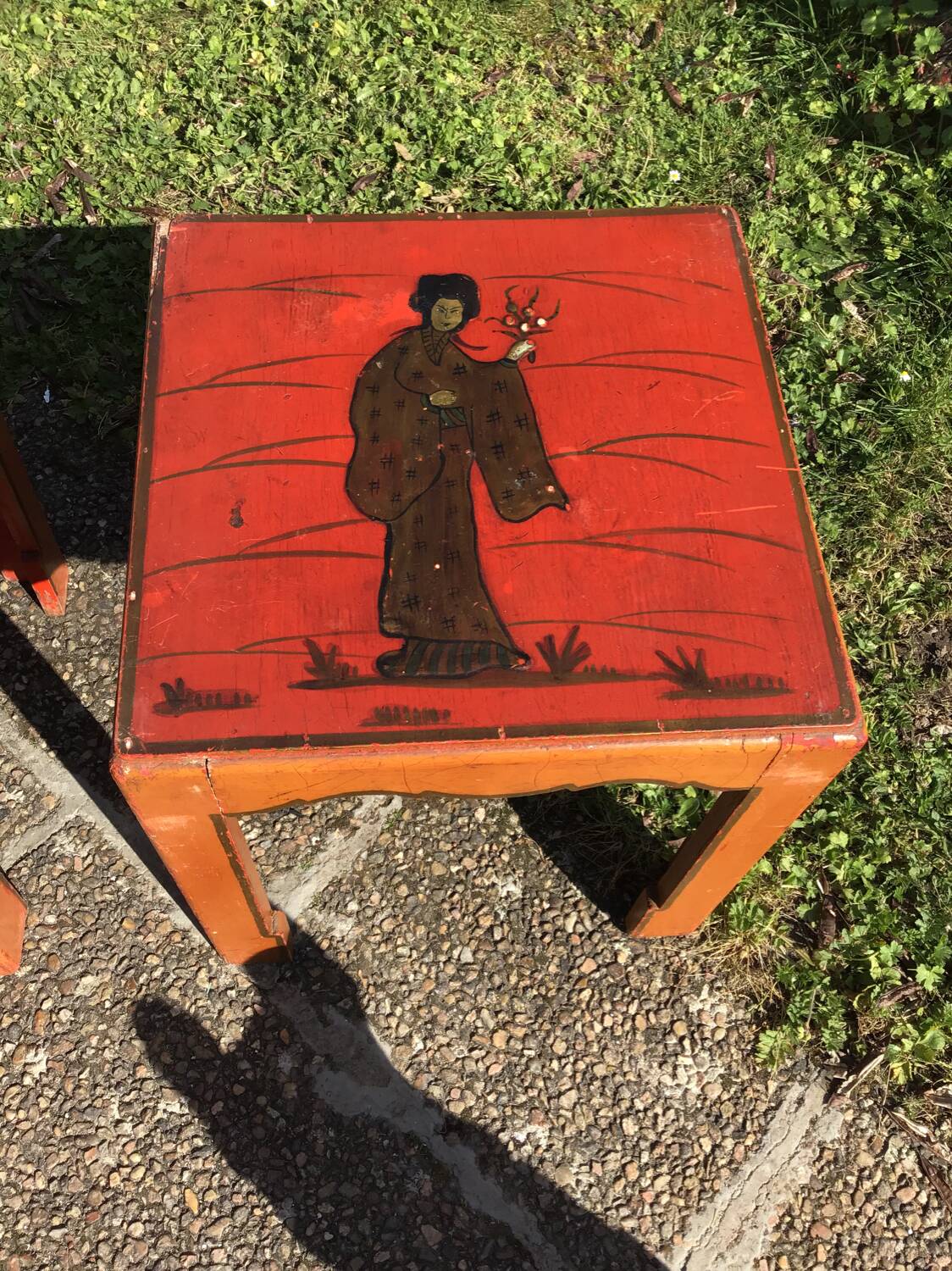 Pair of tables