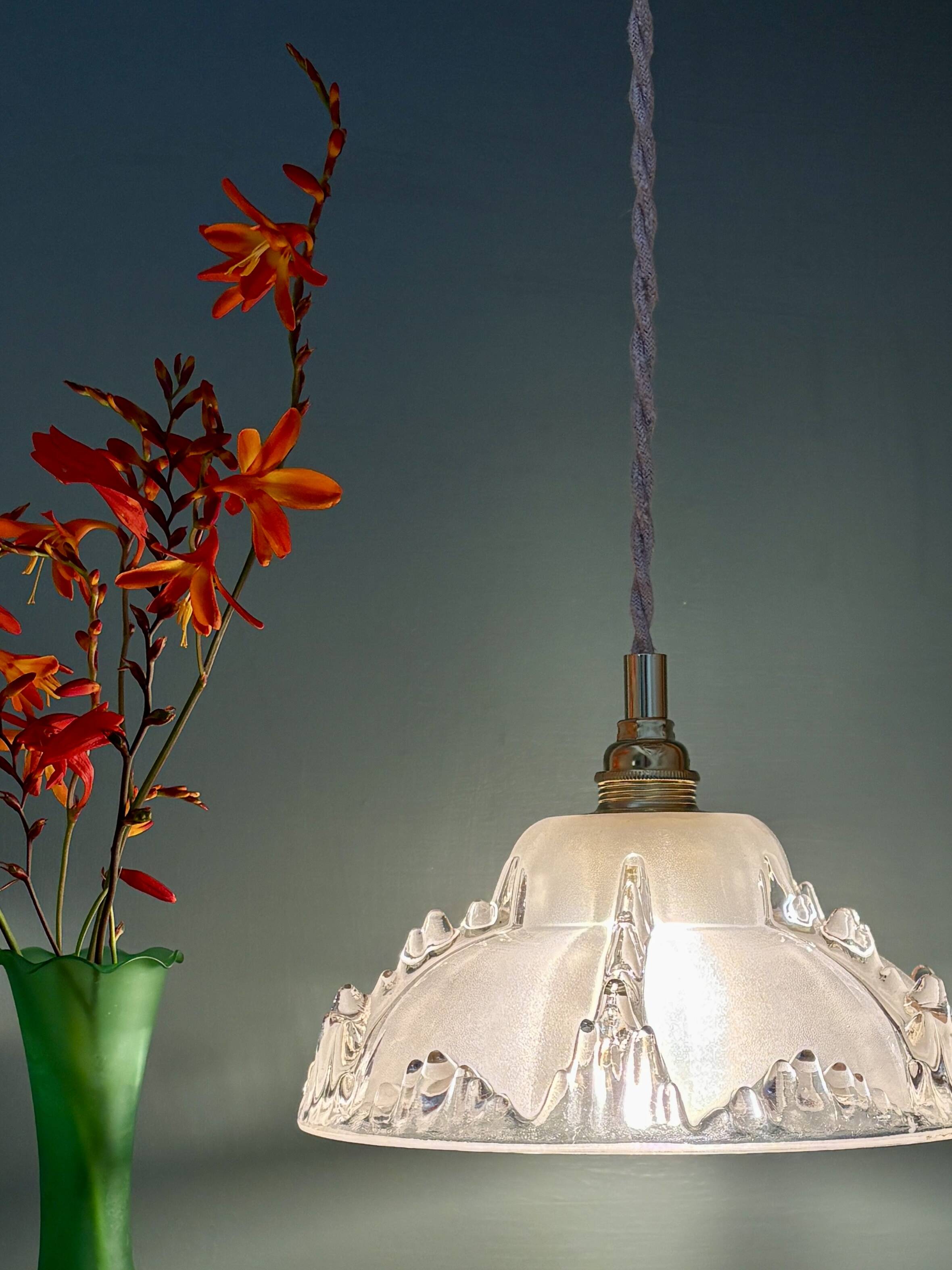 Vintage frosted glass pendant light (DF1)