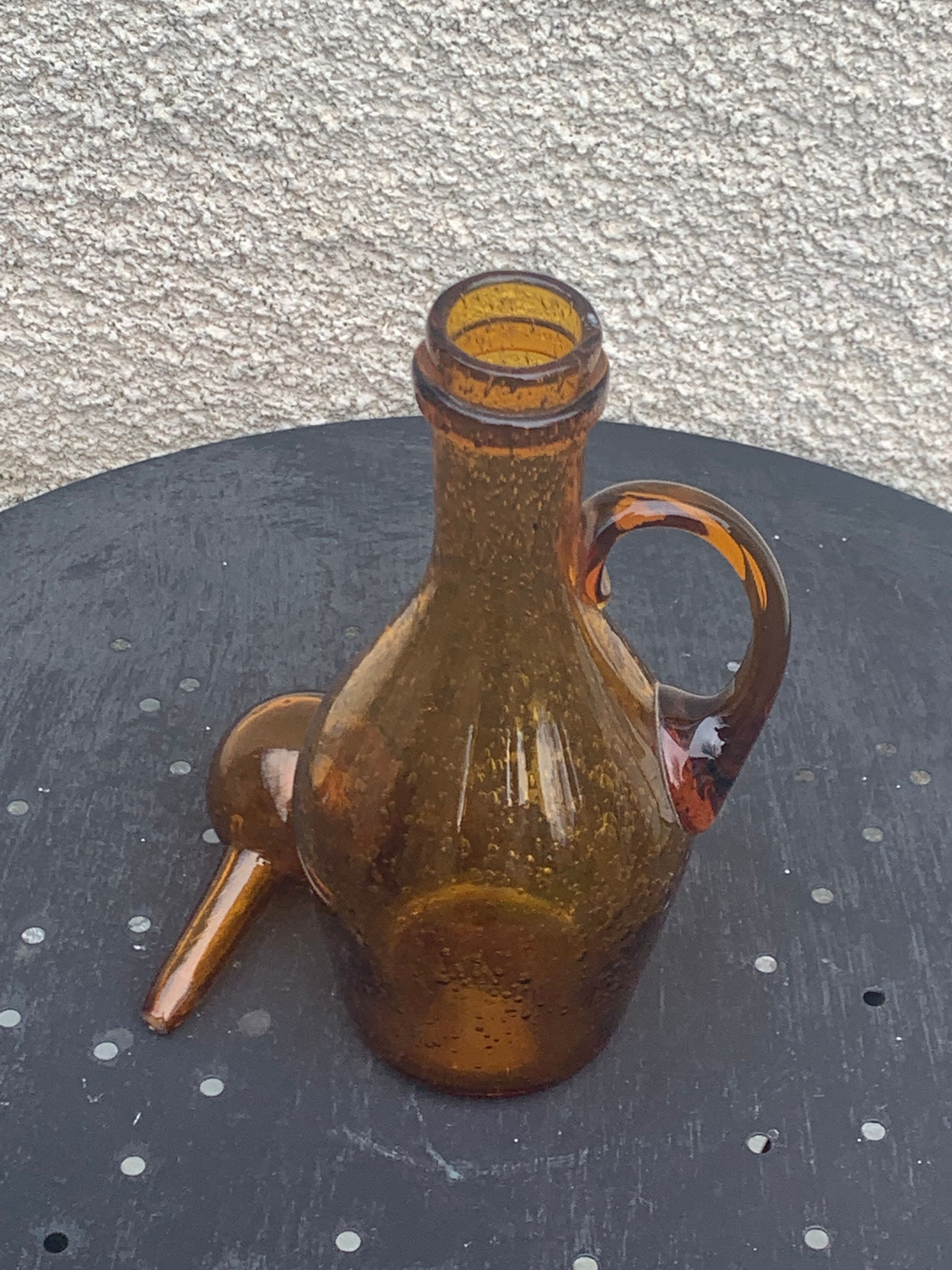 Carafe, flacon en verre soufflé jaune doré verrerie de biot signé, vintage