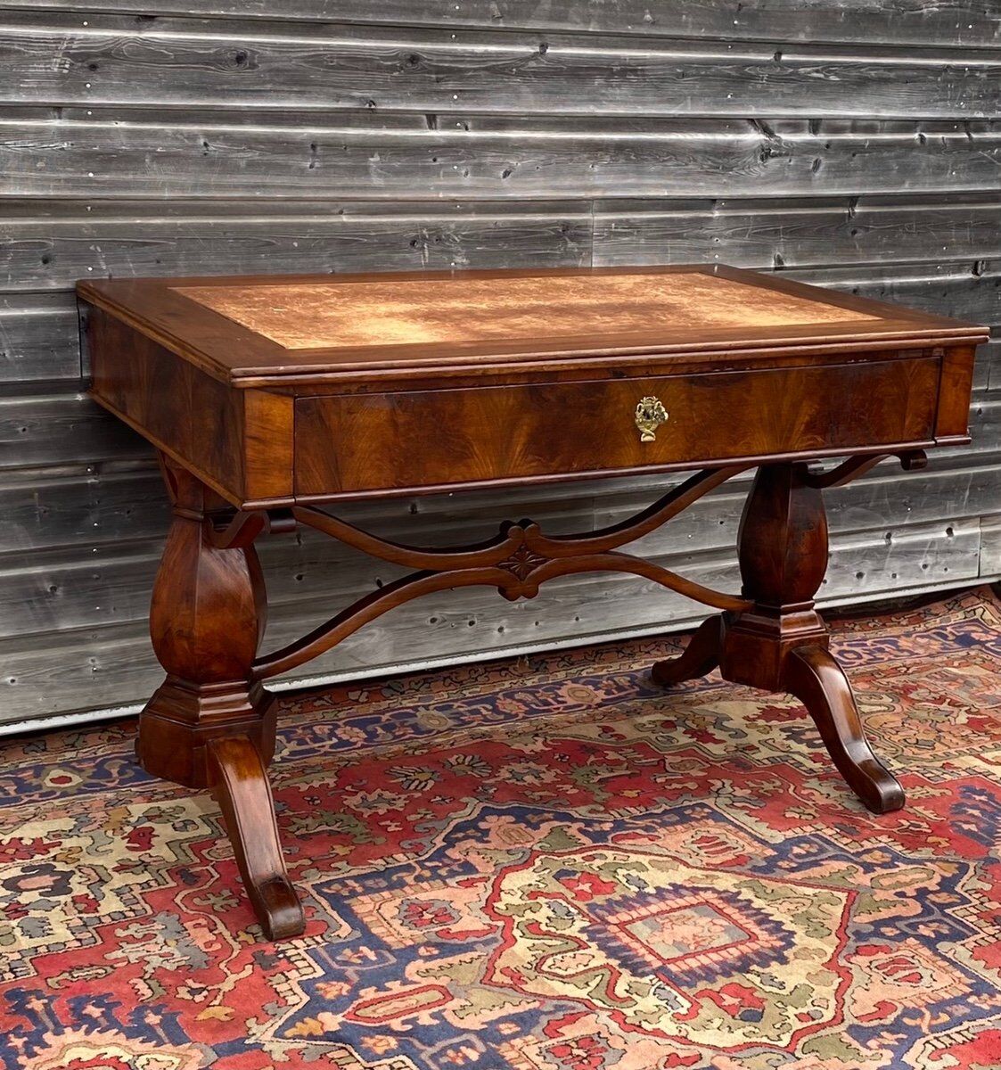 Bureau plat en acajou d’époque Charles X XIX eme siècle