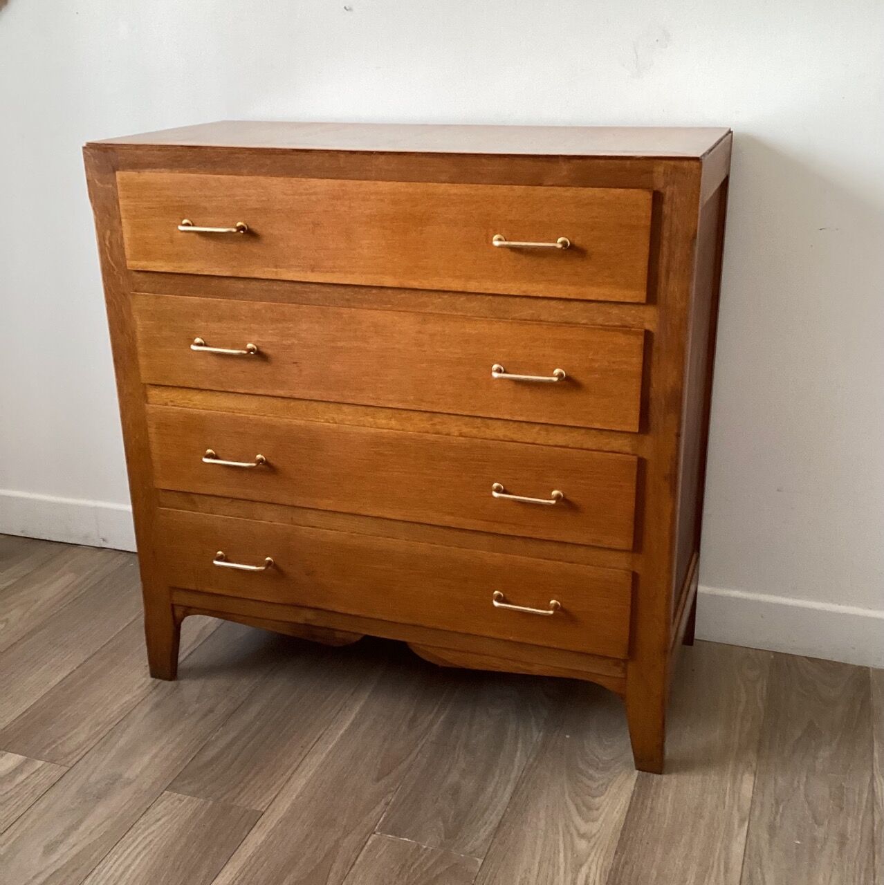 Commode vintage