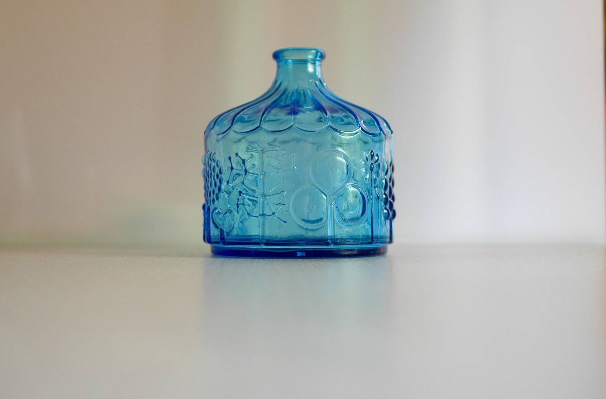 Finnish art glass Flora vase by Toikka for Nuutajärvi