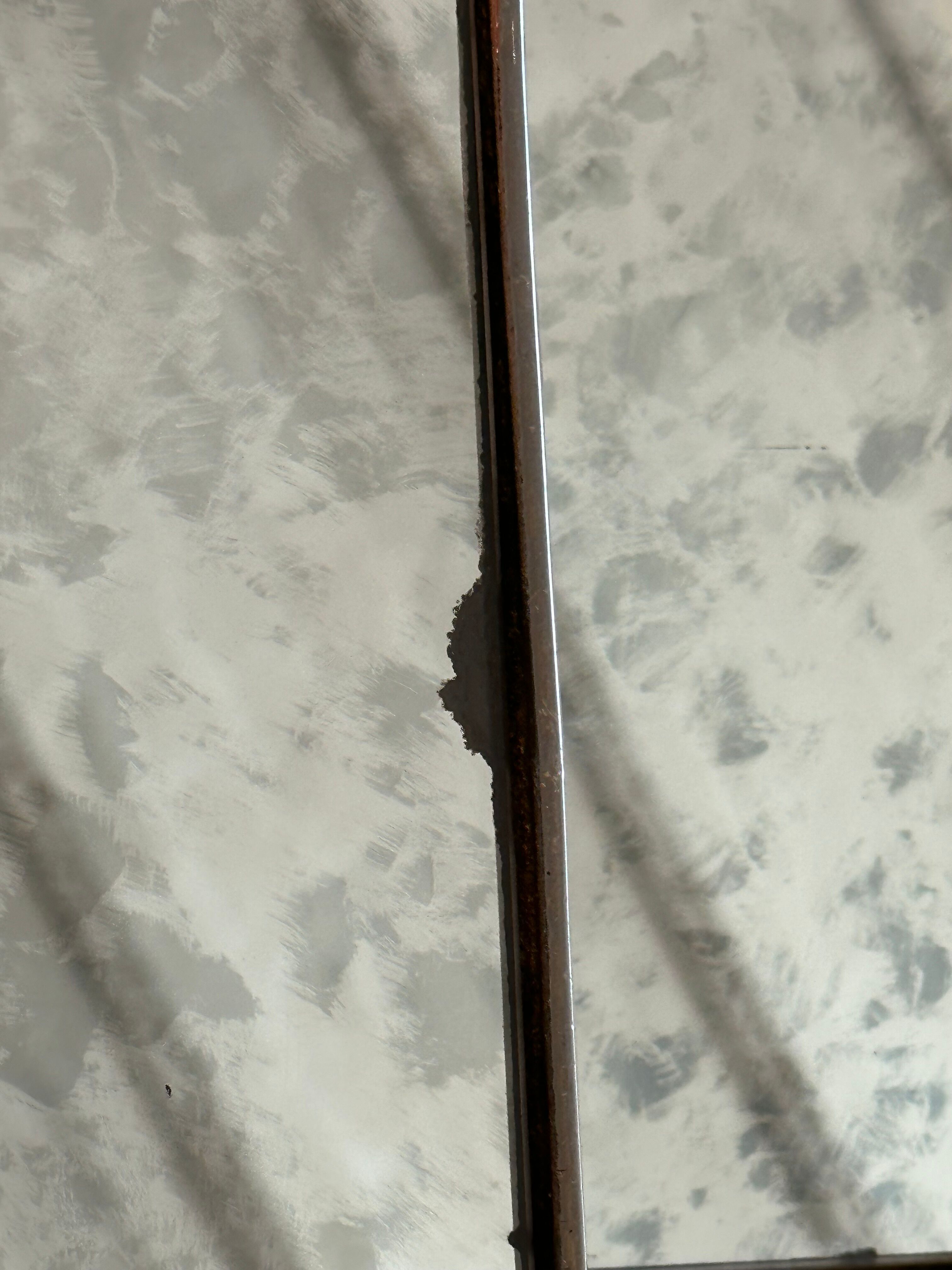 Vintage 70's nesting table in brass and mirror