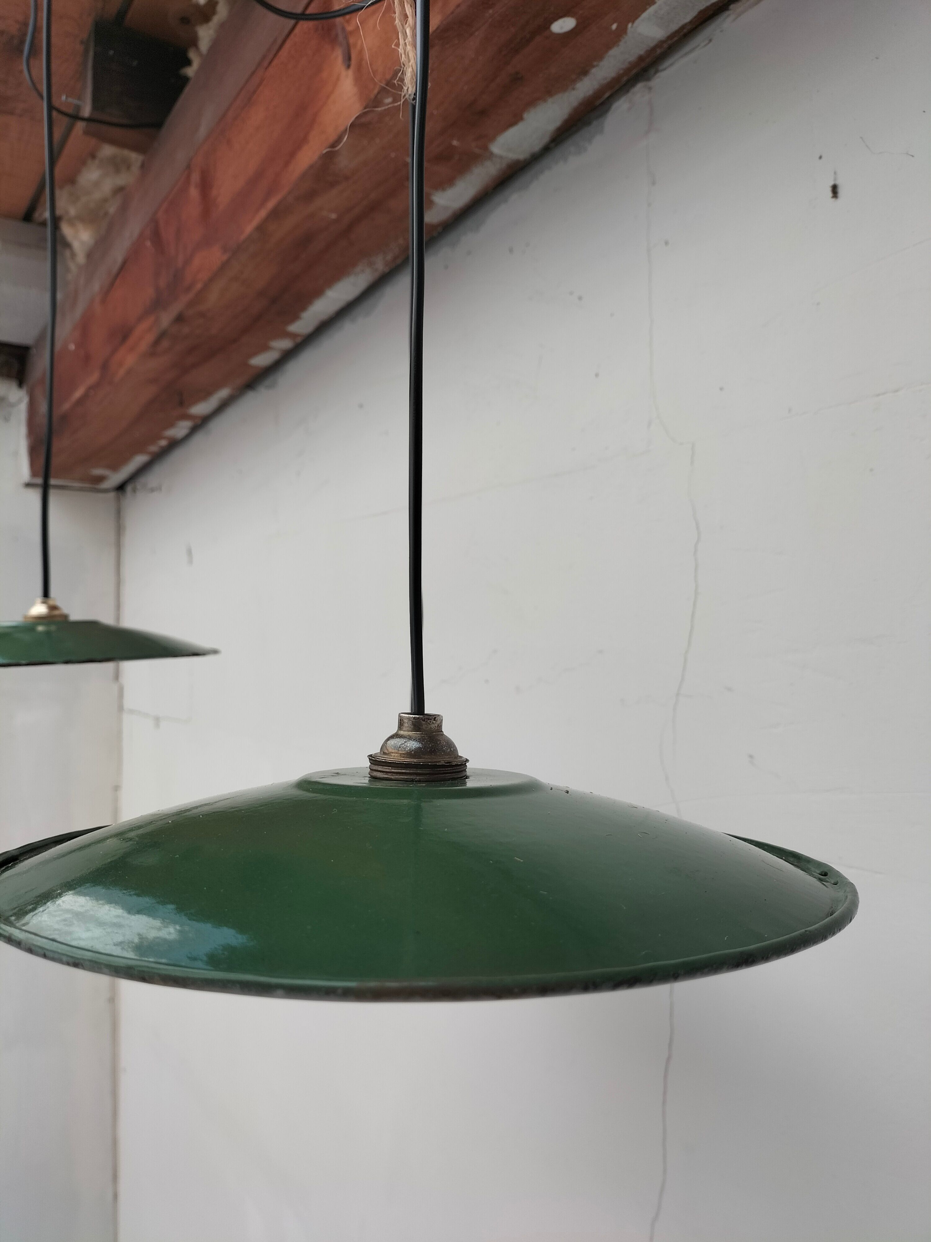 4 hanging lamps