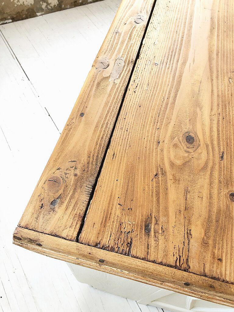 White sliding craft furniture
