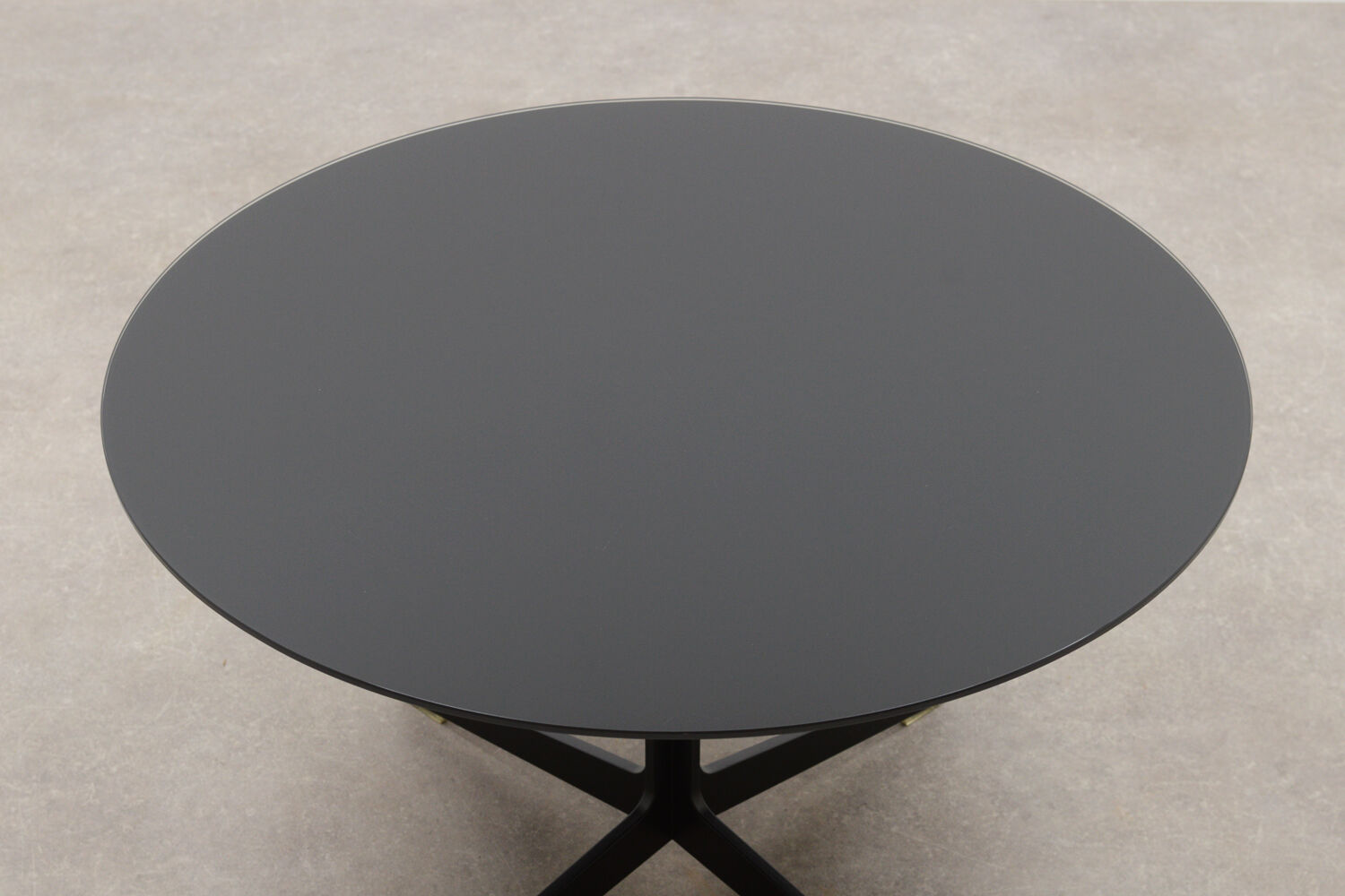 Side table of the “Space” series from  Jehs+Laub for Fritz Hansen