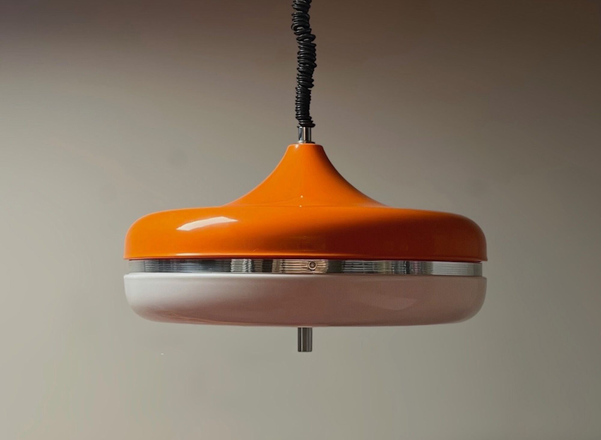 Suspension ufo space age années 70