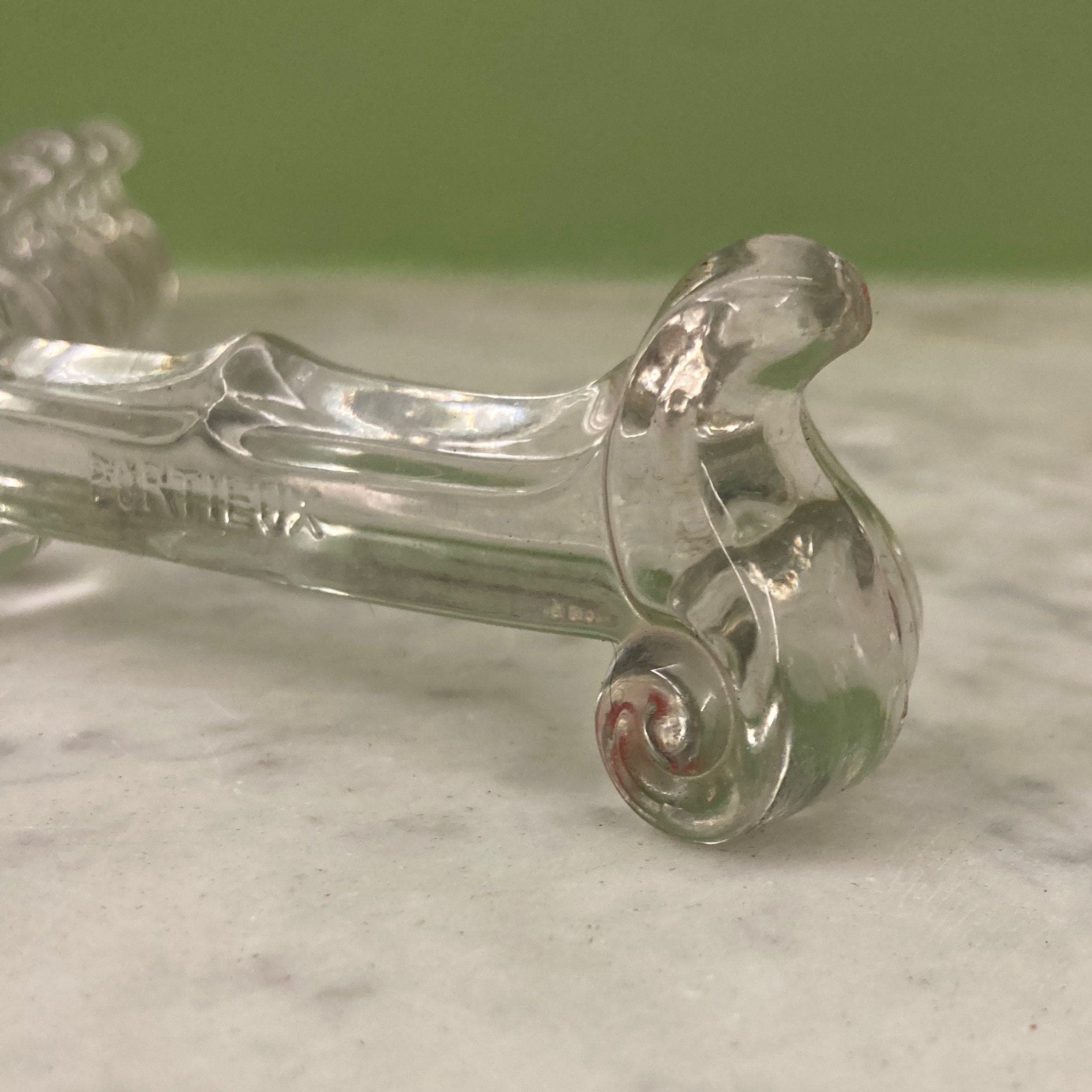 Portieux set of 7 moulded crystal knife rests from the early 20th century.