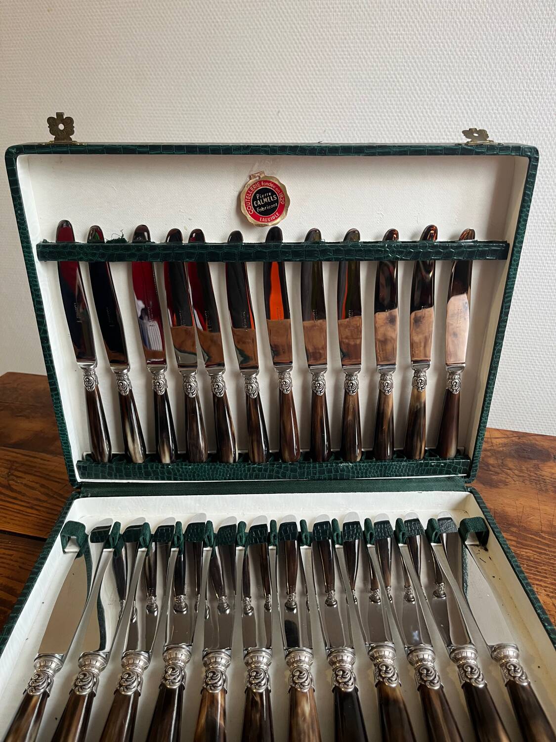 Box of 24 laguiole knives Pierre Calmels France
