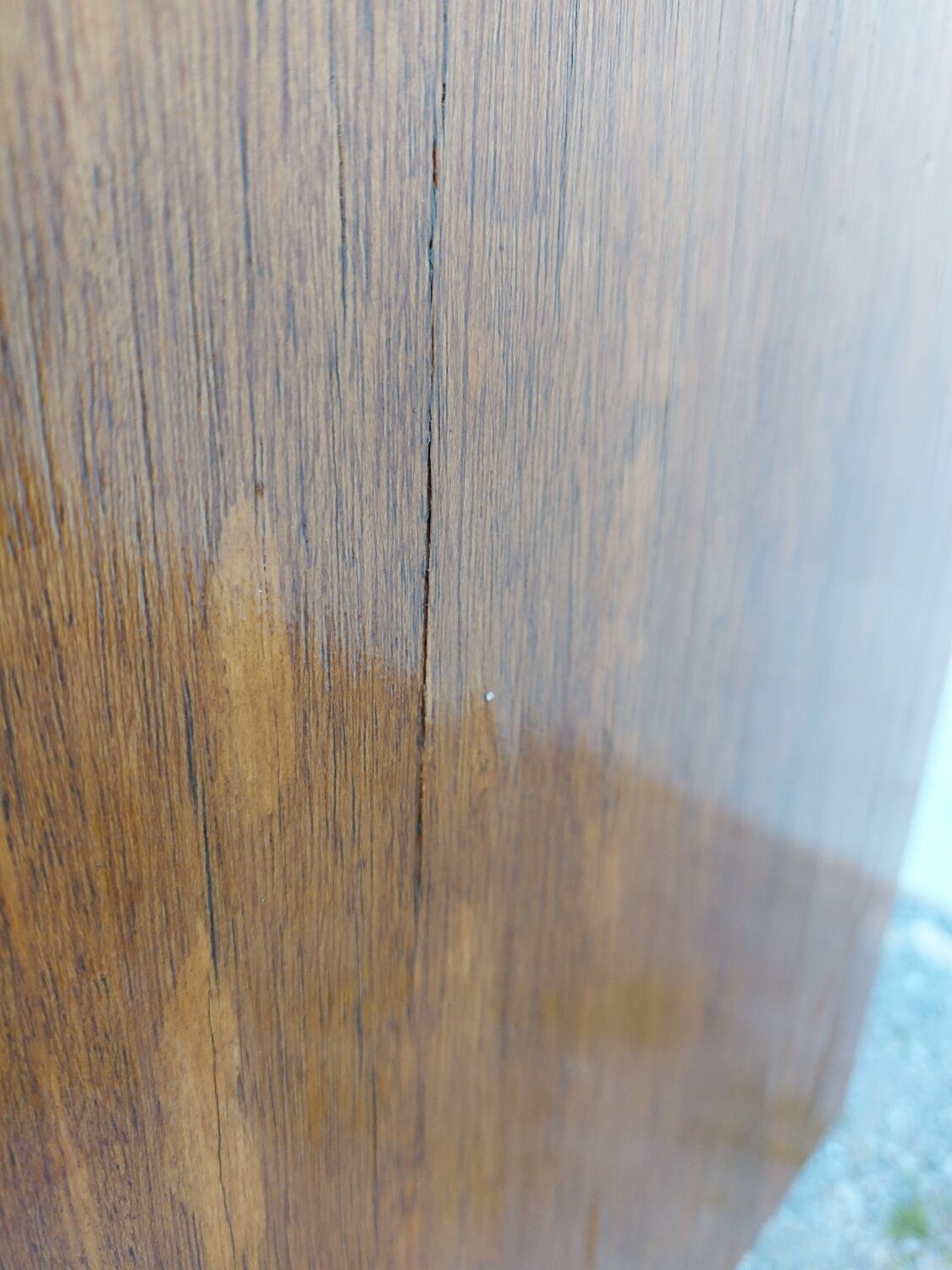 Compass feet sideboard