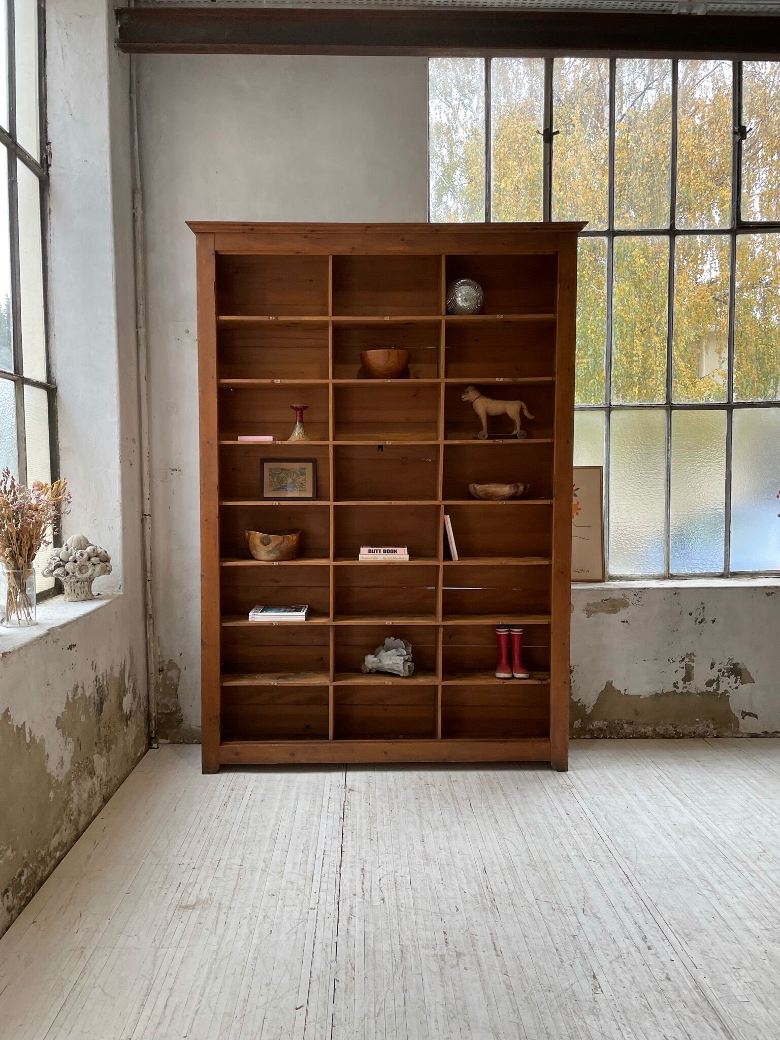 XXL library furniture pharmacy trade