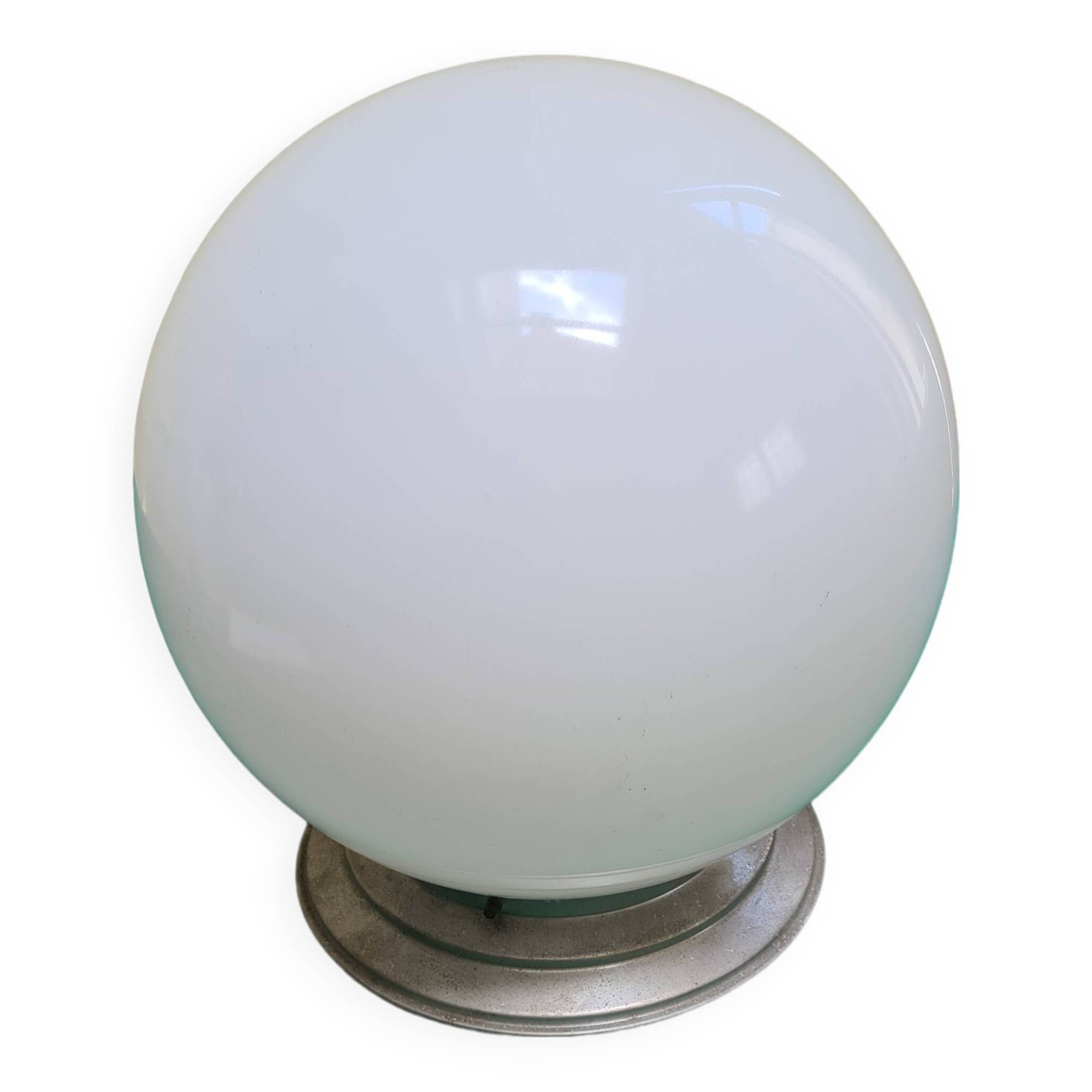 Plafonnier grand globe opaline anneés 50/ 60
