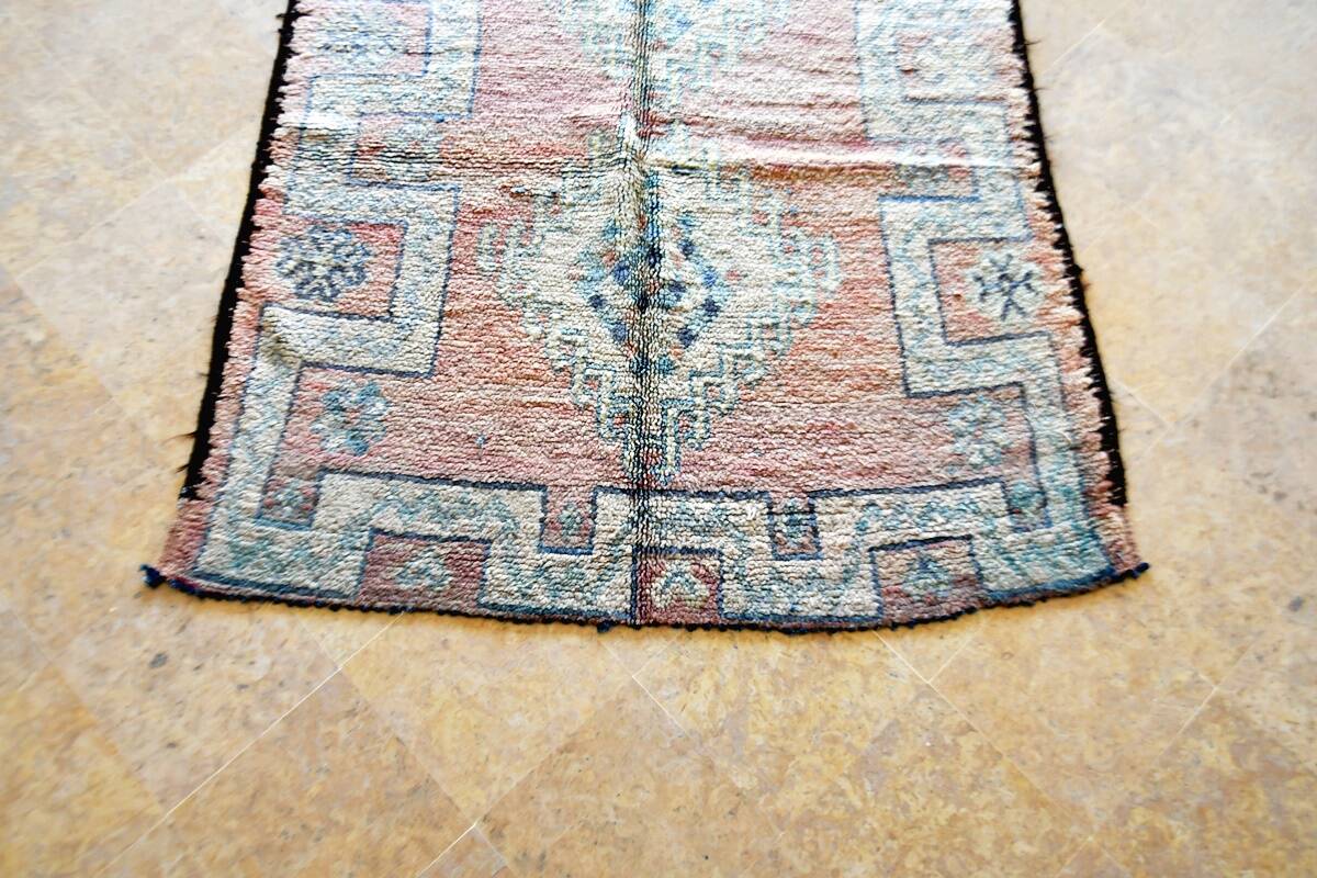 Vintage Moroccan Berber rug Boujaad 305 x 140 cm