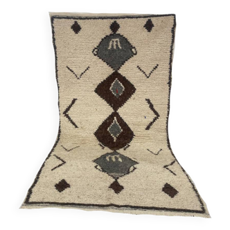 Handcrafted Moroccan Berber carpet 150 x 93 CM