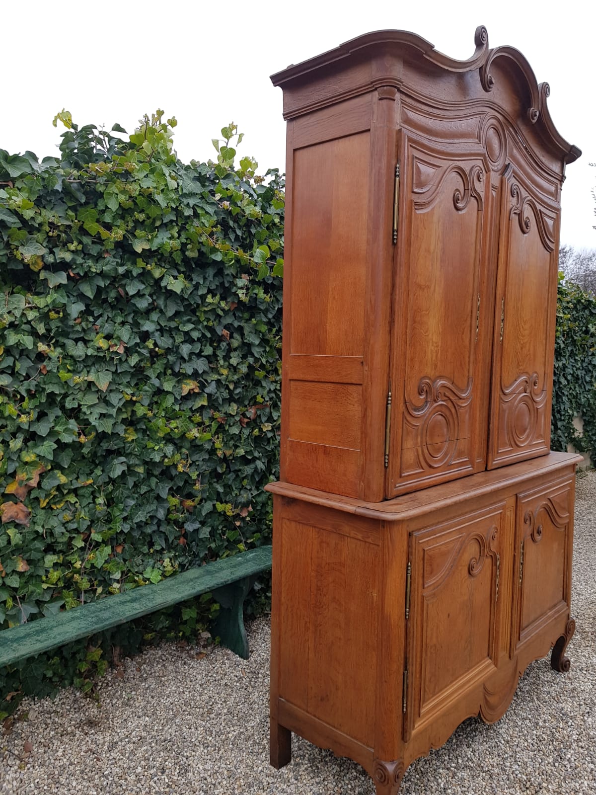 Buffet two bodies in solid oak cauchois