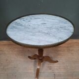 Gueridon dessu marble