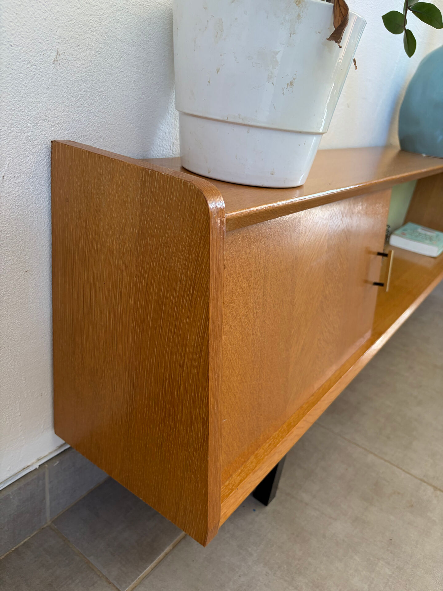Vintage low enfilade from the 1960s (shallow)