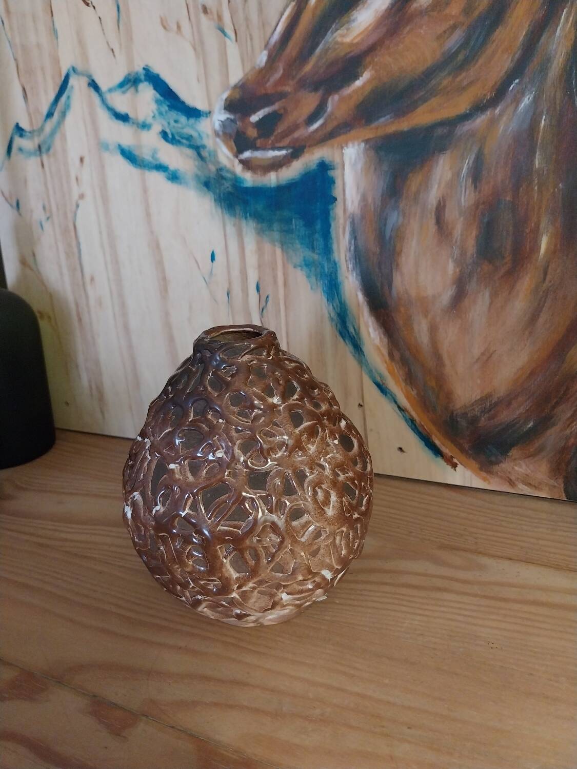 Ovoid vase with a narrow, crimped neck La Charentaise