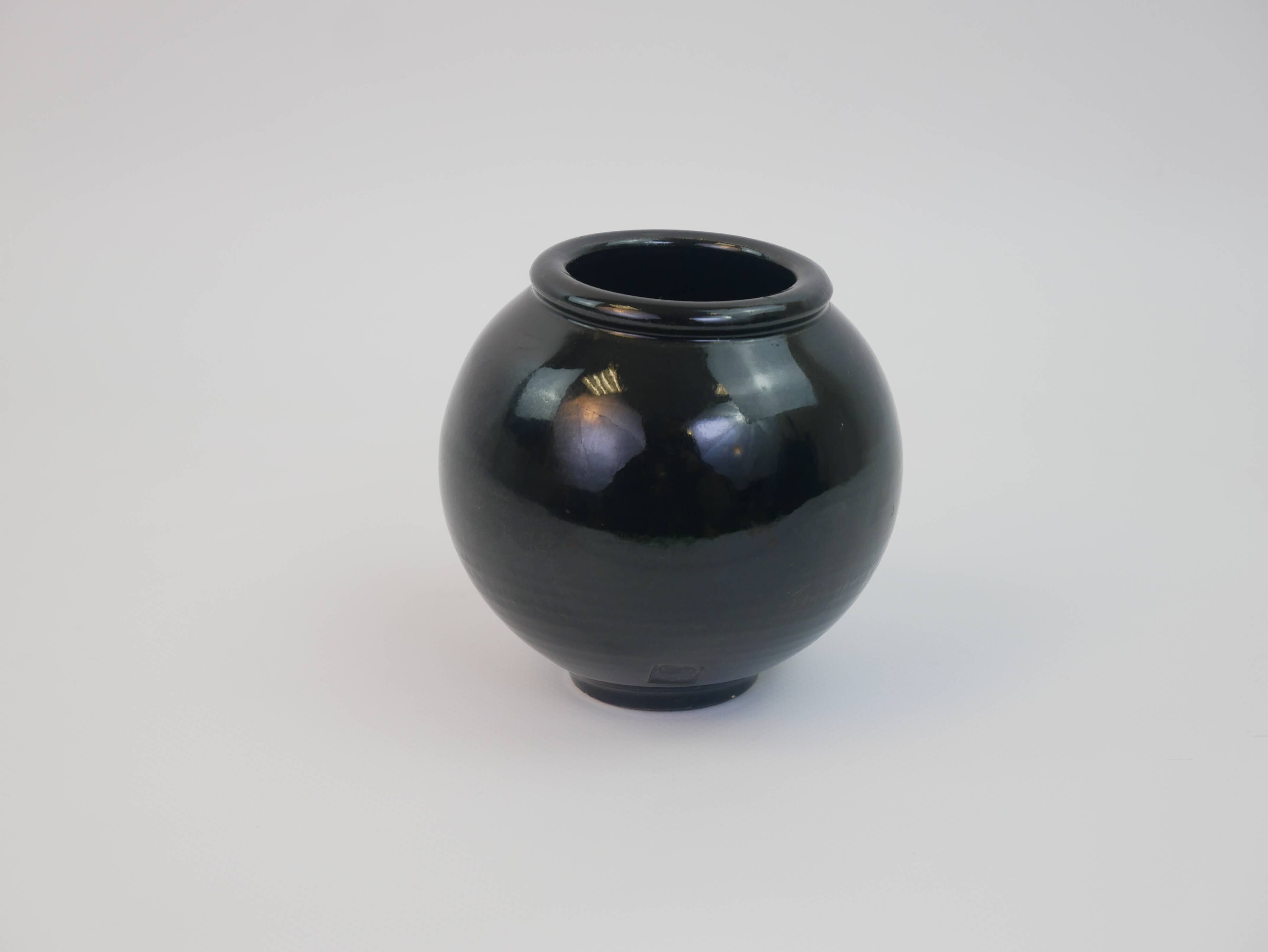 Black ceramic ball vase from Biot
