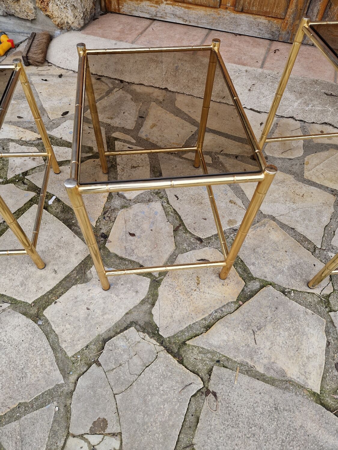 Vintage nesting coffee table