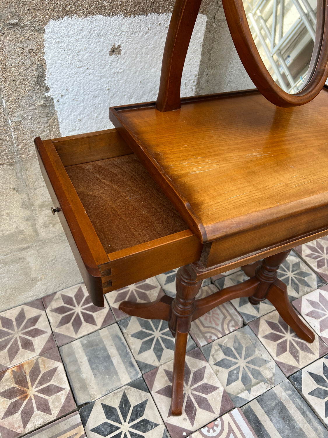 Wooden dressing table
