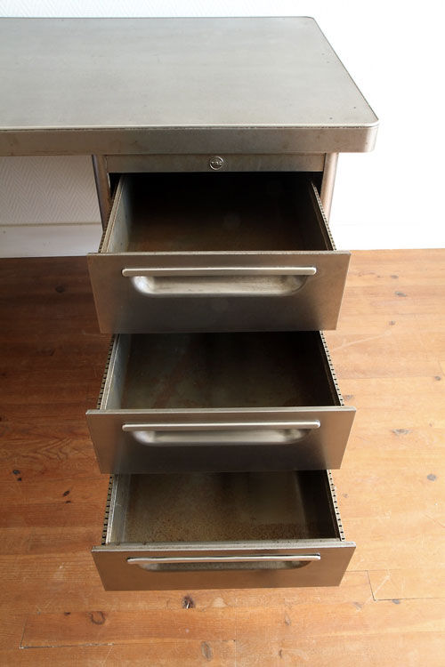 Industrial metal trade office pickled YAC