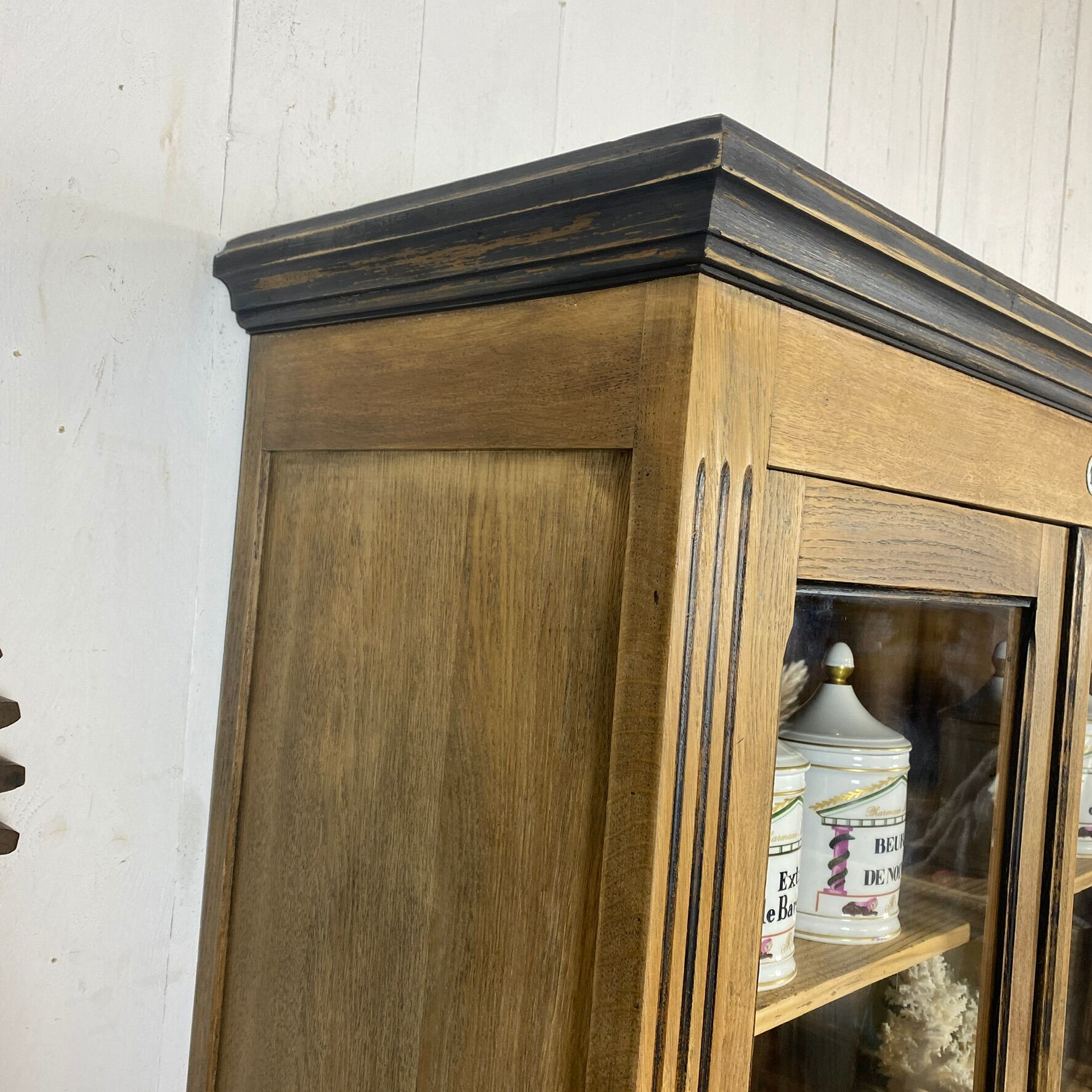 Vitrine bibliothèque scolaire