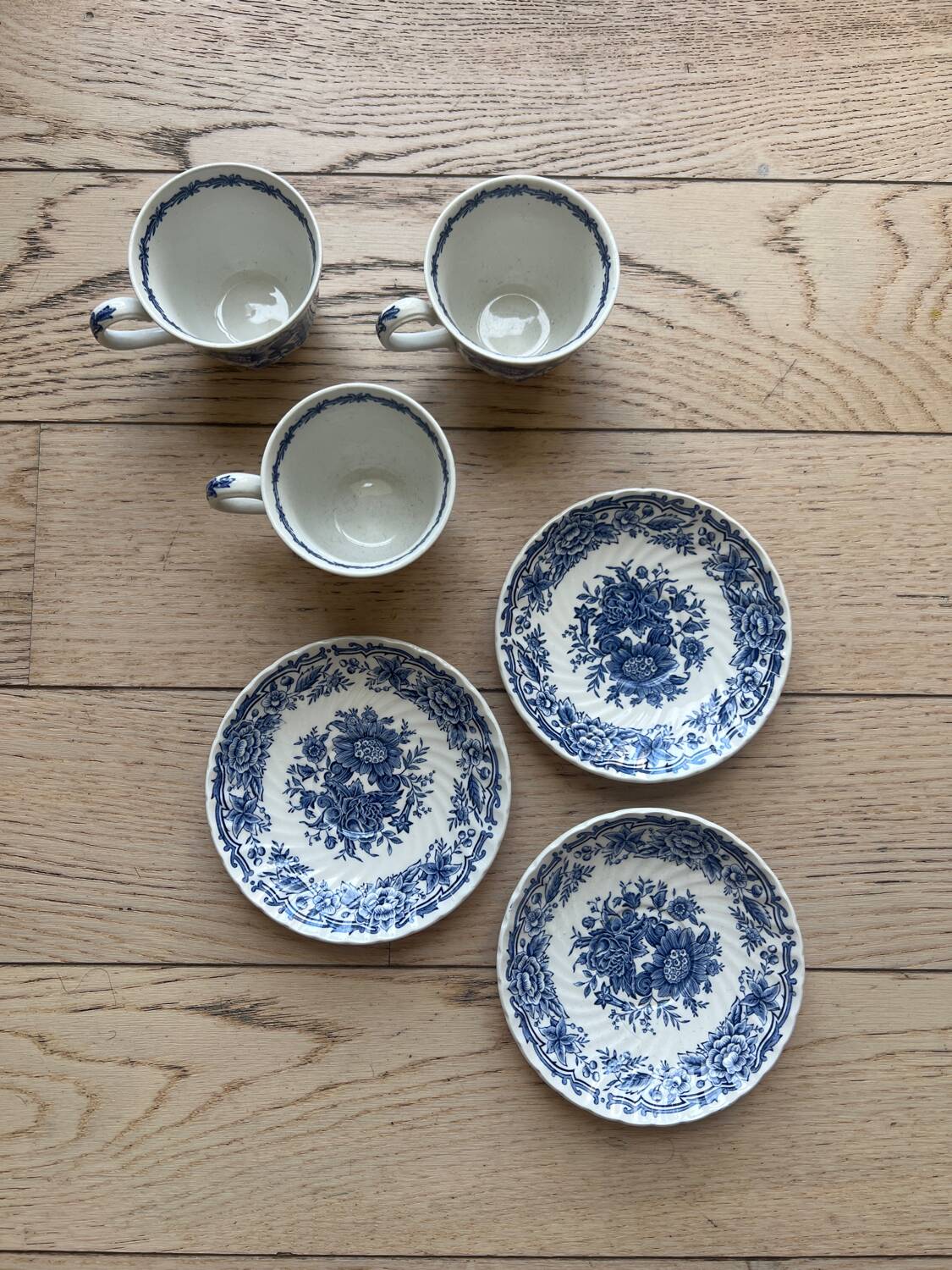 English cups model Ridgway ironstone