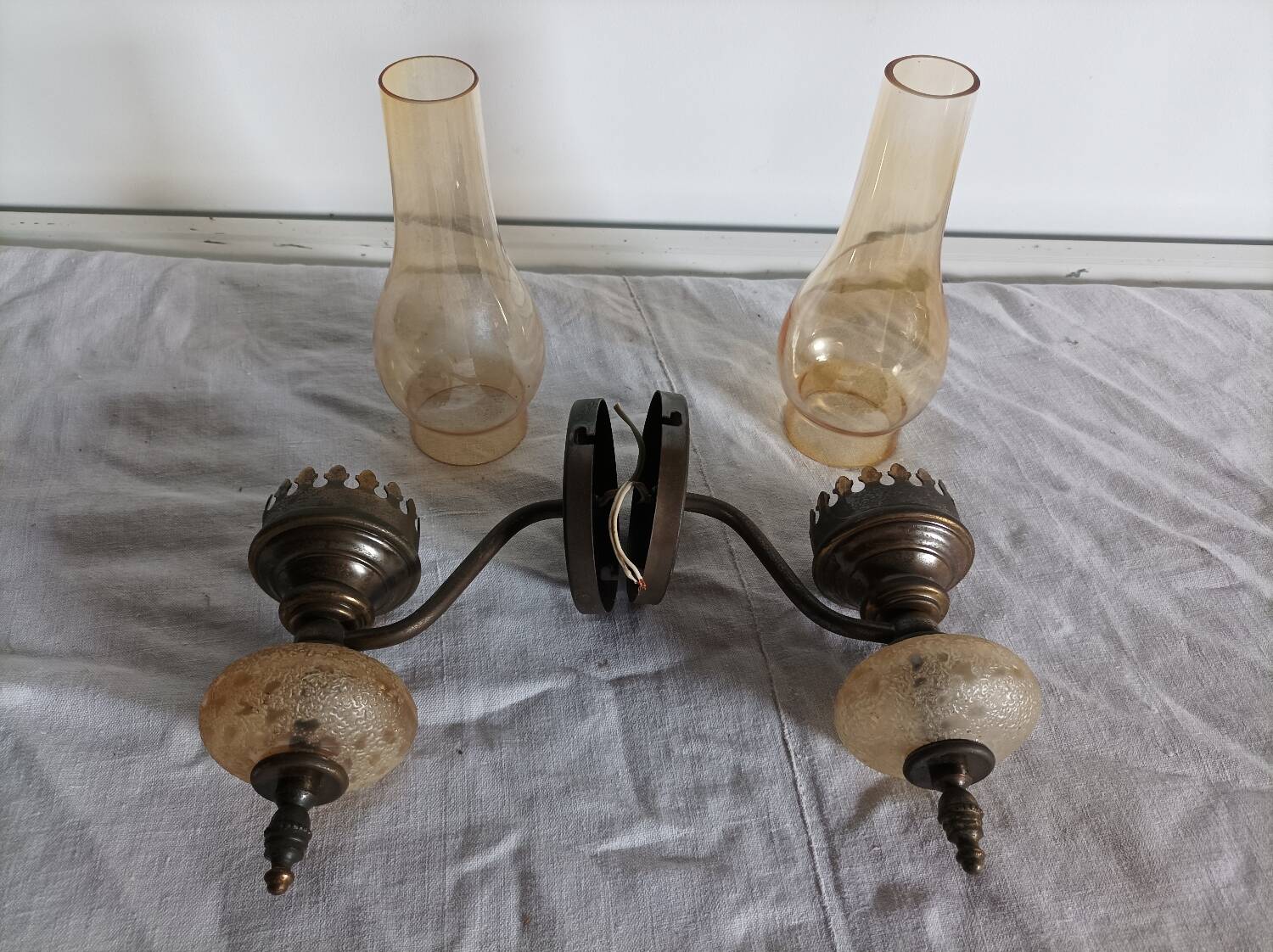 Pair of vintage wall lights