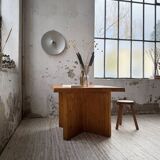 Table carrée moderniste en pin massif, années 50