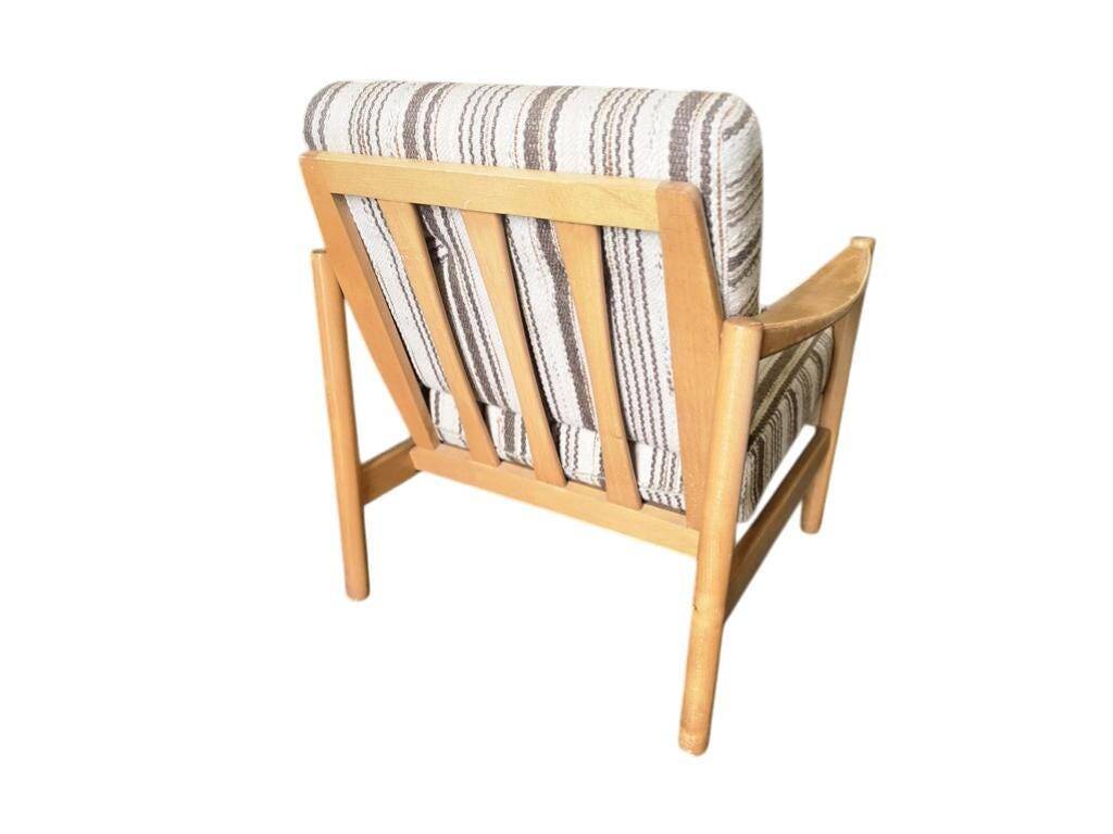 set of 2 vintage wooden armchairs / KNOLL armchairs