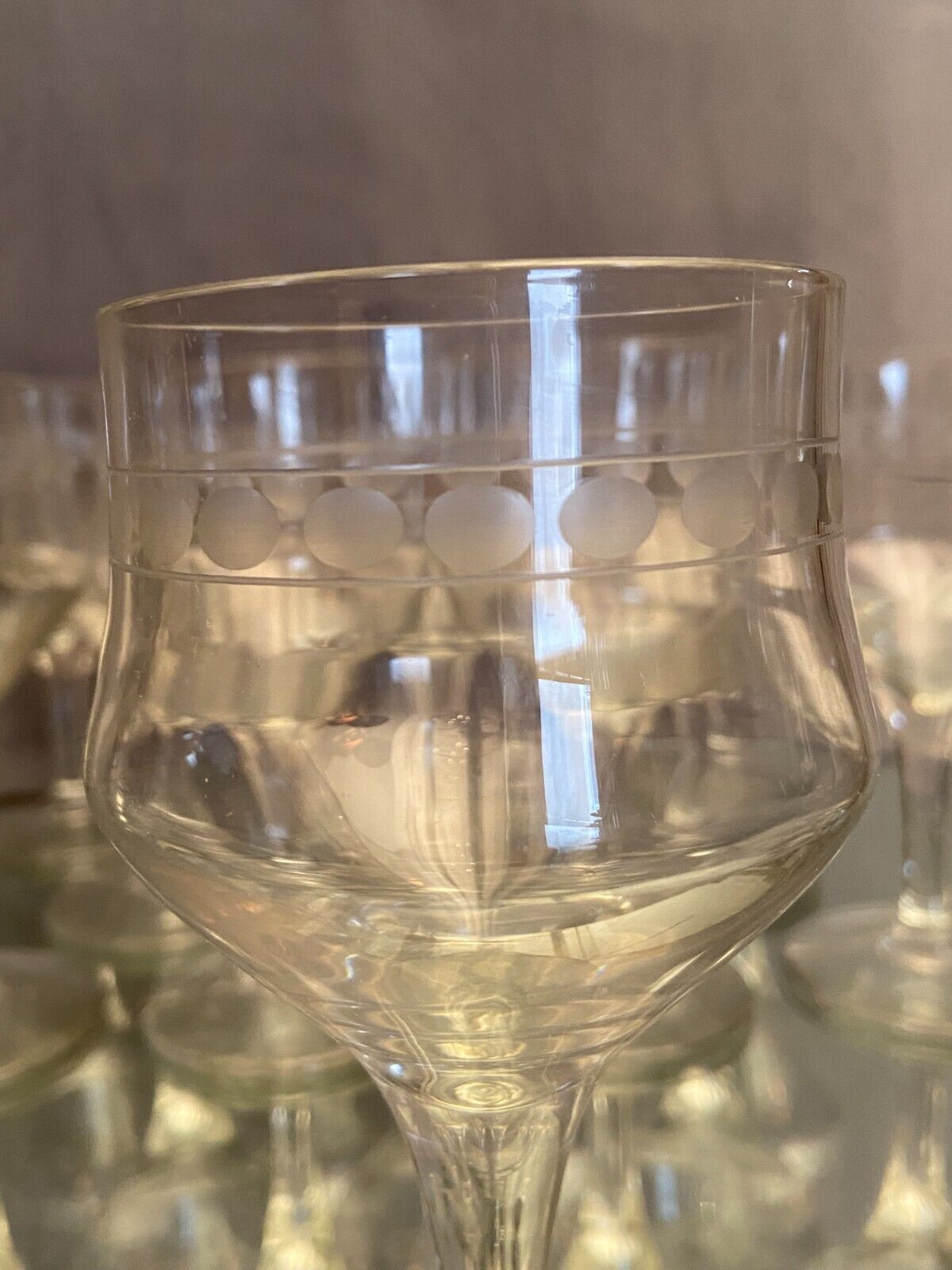Suite of 12 glasses with feet in cut glass mid-twentieth century