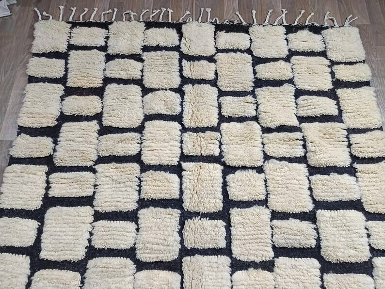 Moroccan Berber rug white-black 200cmx300cm