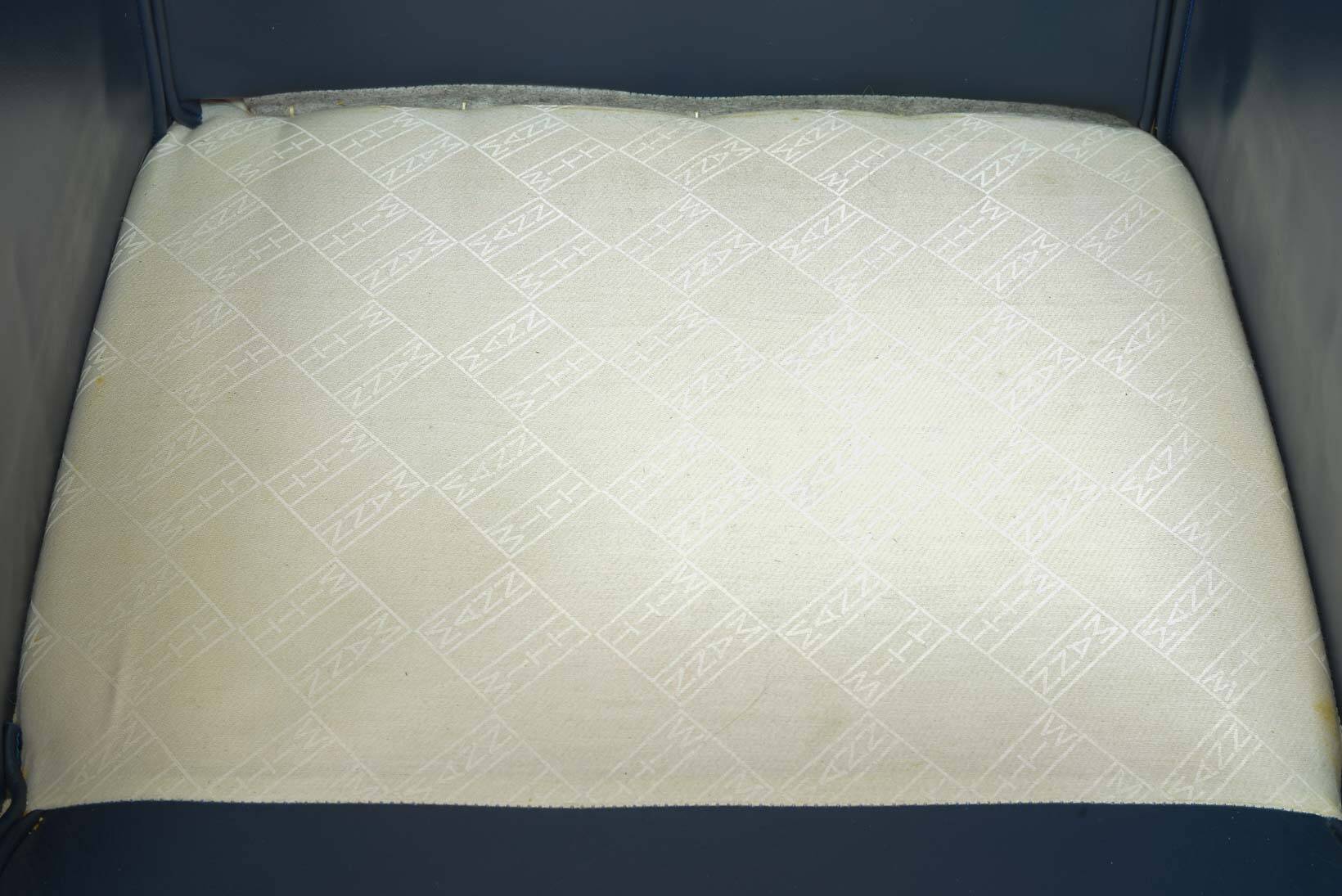 Wittmann Petrol Soft Leather Club Chair Model Aura  Designed by Paolo Piva