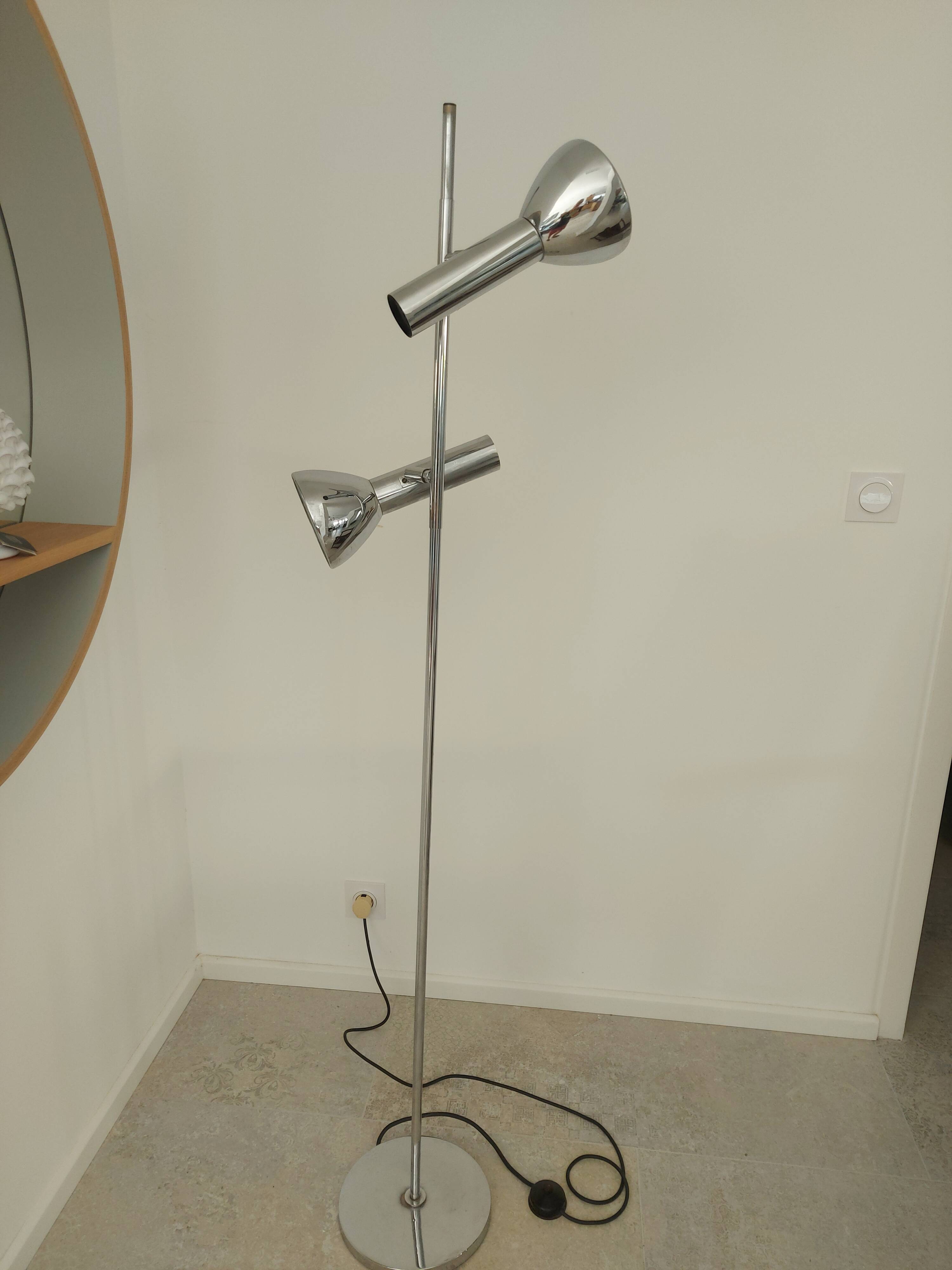 Vintage 70'S chrome floor lamp