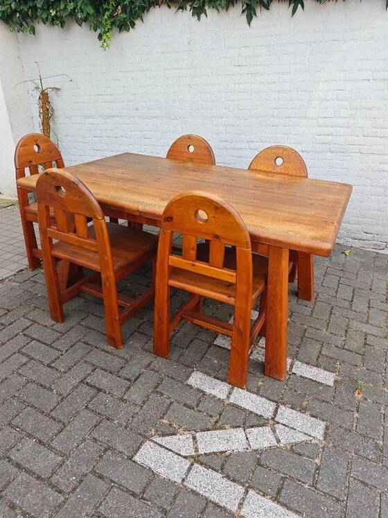Ensemble de salle à manger de 5 chaises et table en bois massif - Style brutalisme, wabi-sabi, japandi