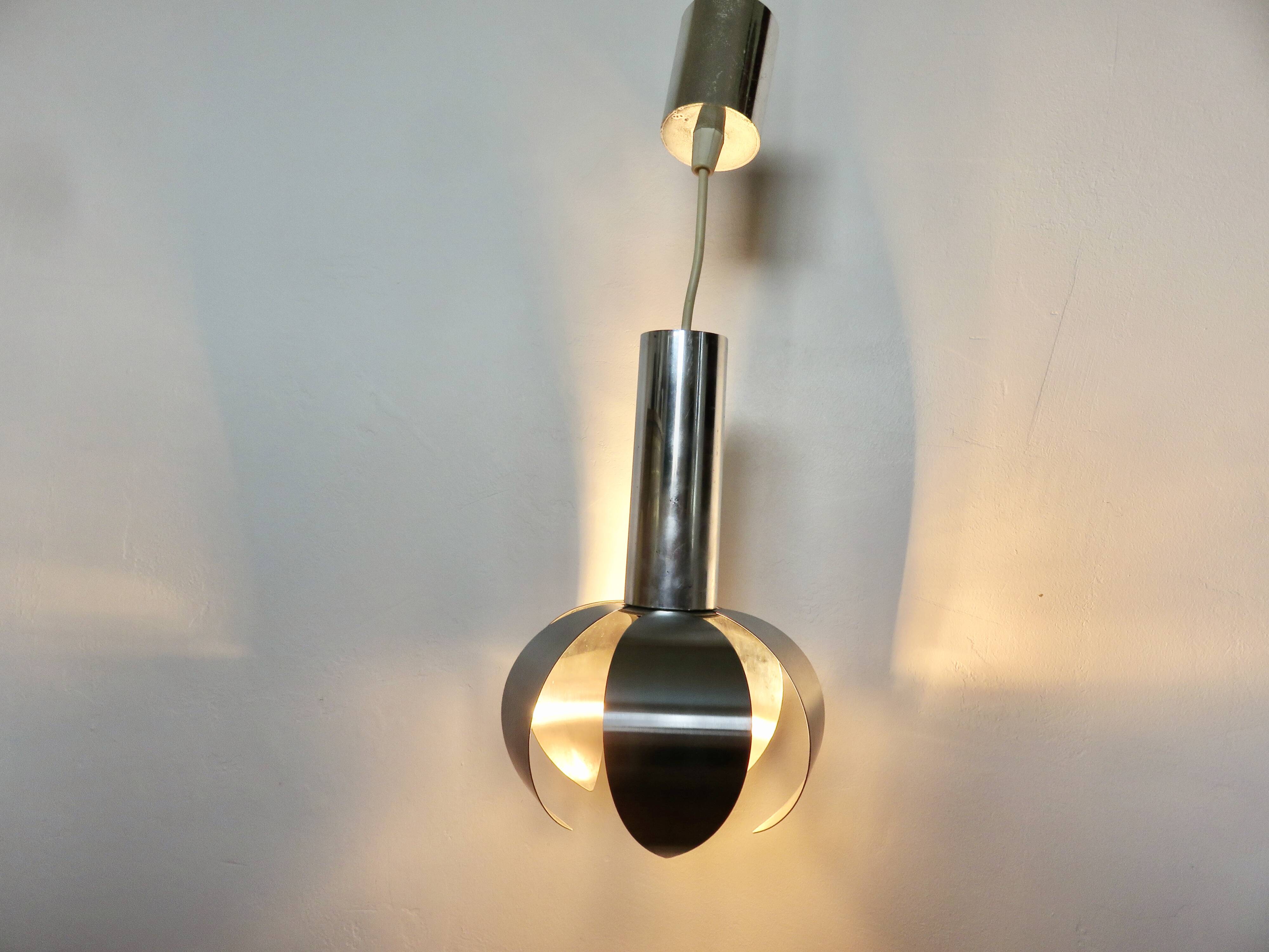 Suspension space age en métal chromé 1970