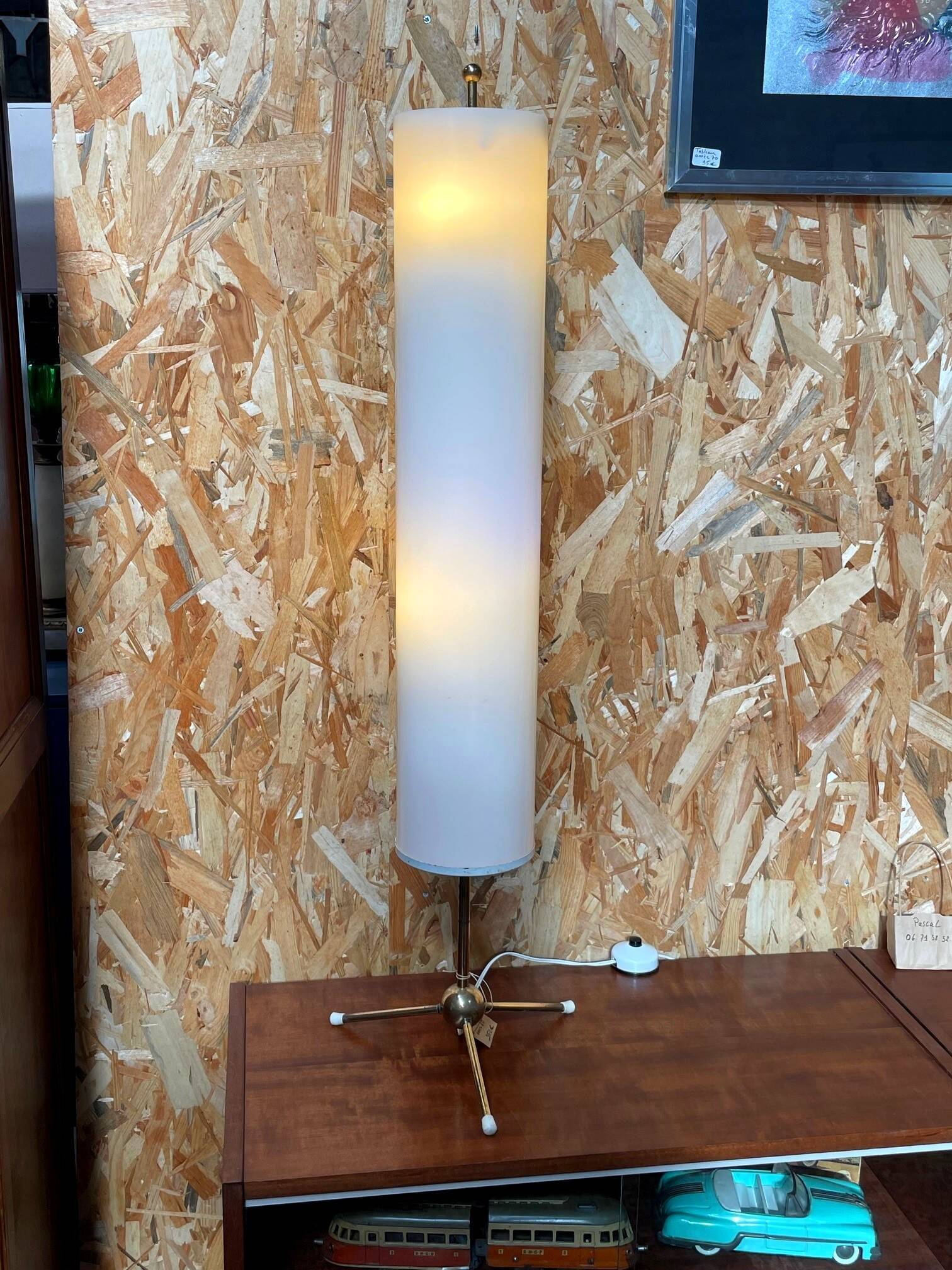 Vintage lamp in plexiglass and brass from the 1960s.