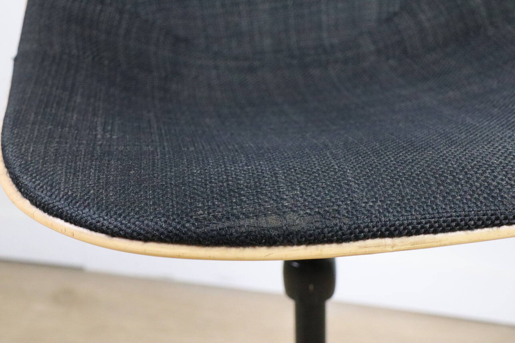 Chaise Eames Herman Miller - Fibre de verre pivotante réglable – 1960