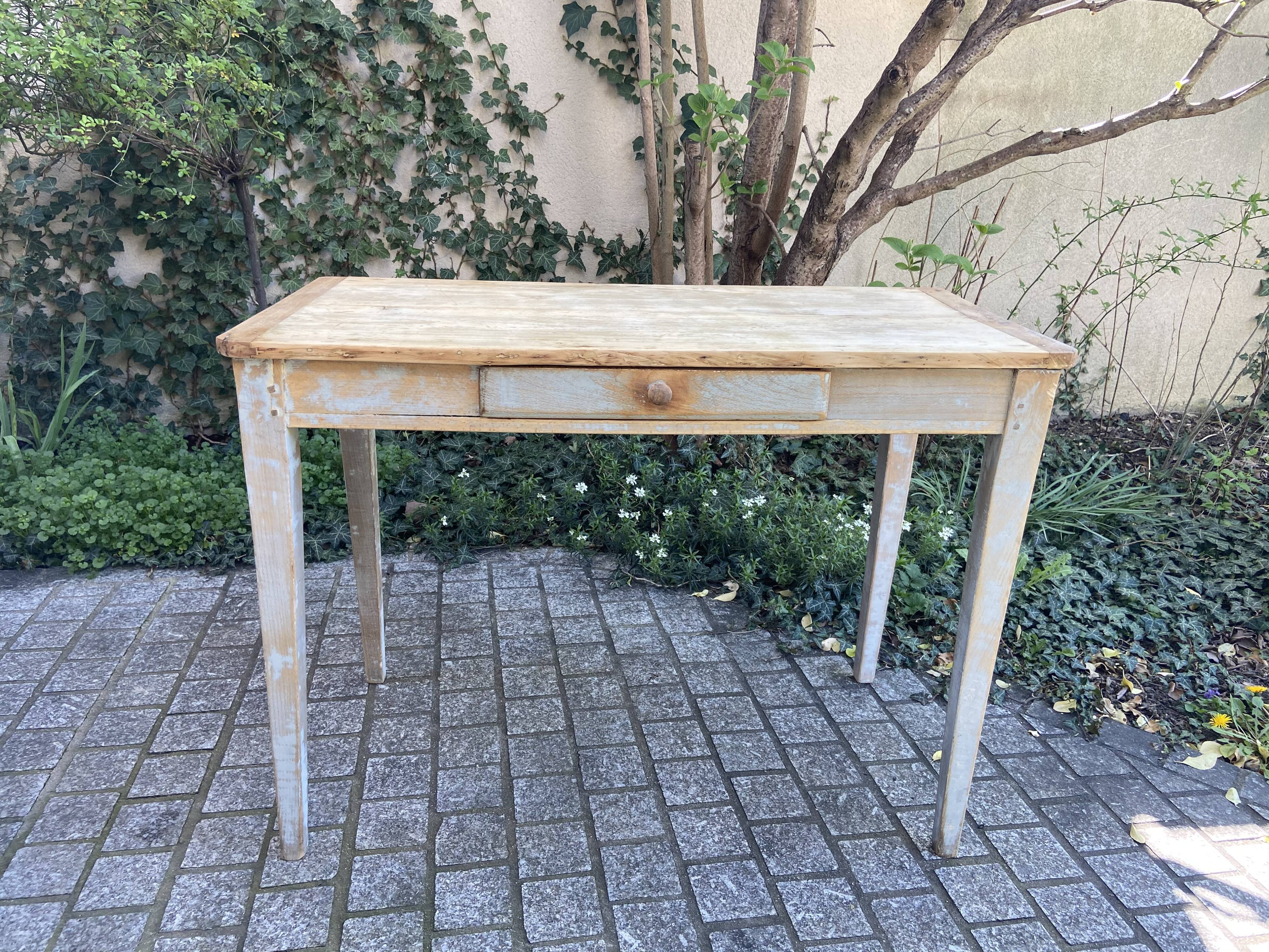 Small vintage farm table 1940 / 50