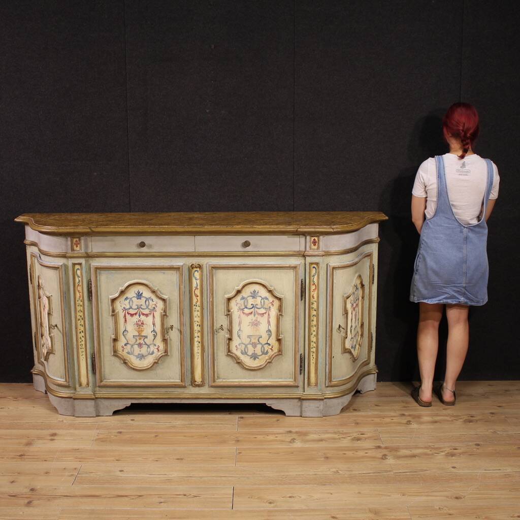 Great lacquered and painted Venetian sideboard from the 20th century
