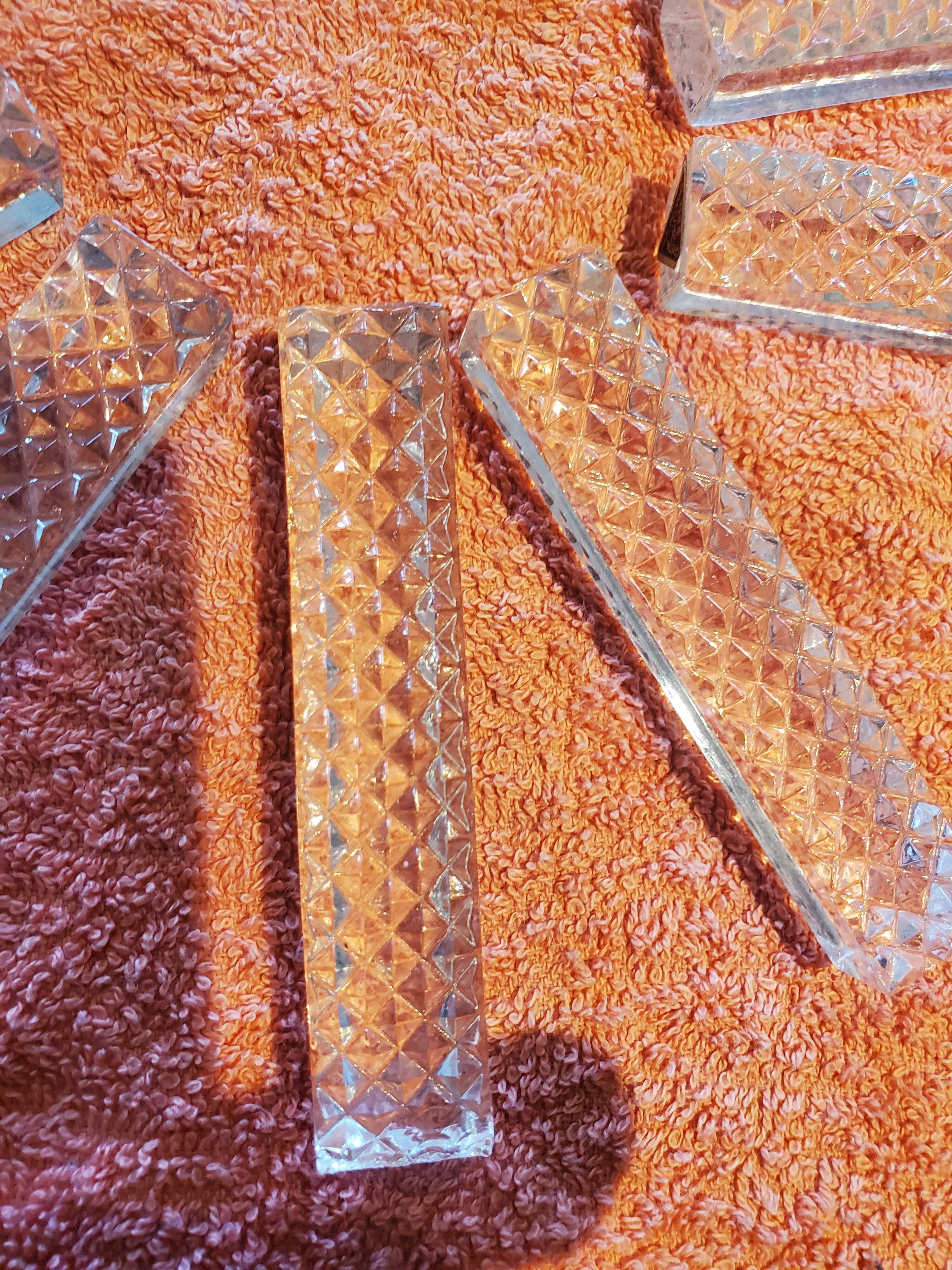 Crystal knife holder 24%PBO