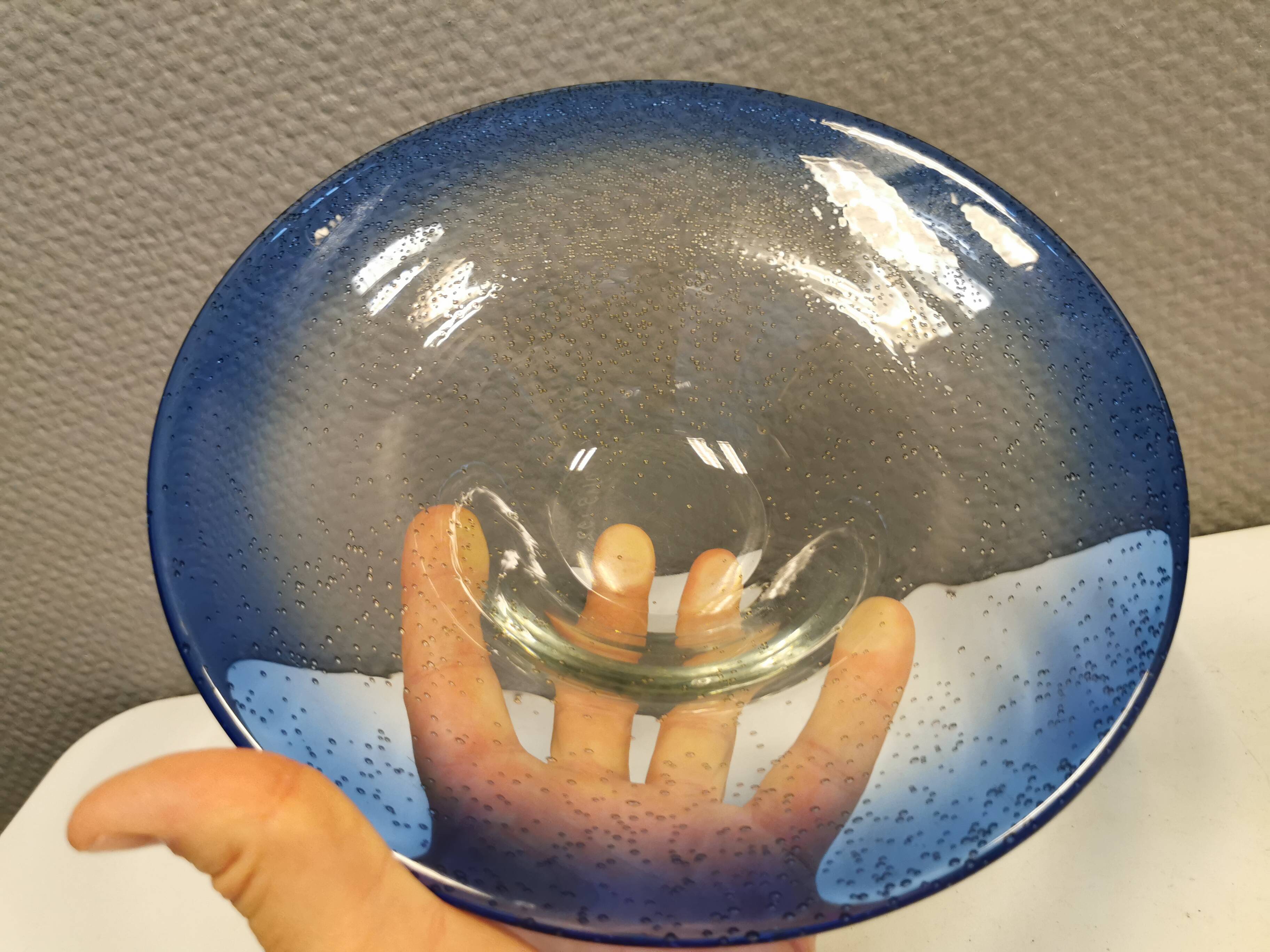 Vase and Bowl made of several layers of glass with inlaid air ‘bubbles’ from Swedish Visby glass 92