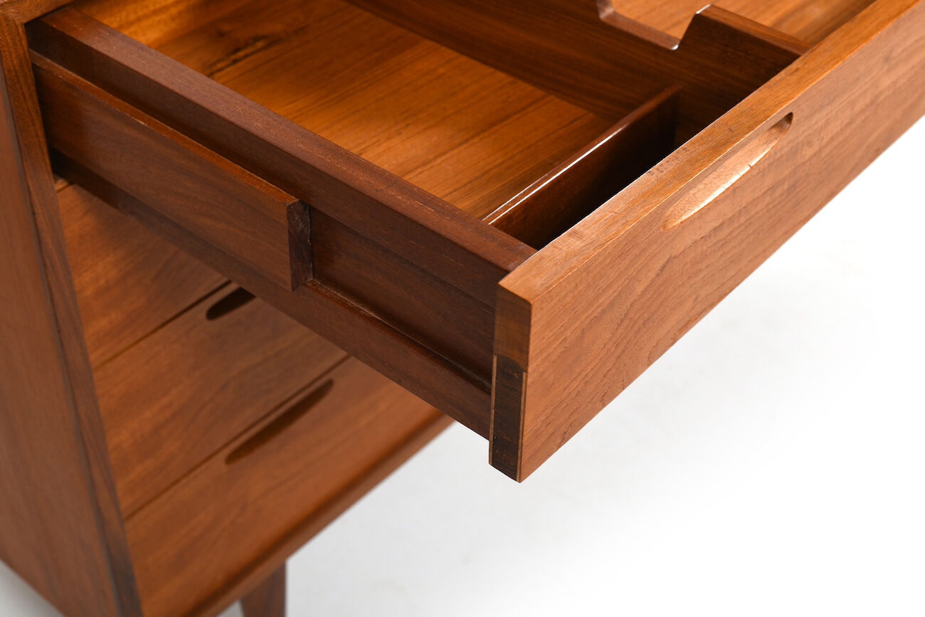 Vanity dresser in teak by Ib Kofod-Larsen 1960s