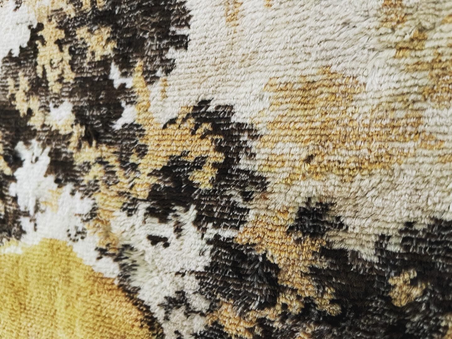 Velvet wall tapestry 172cm